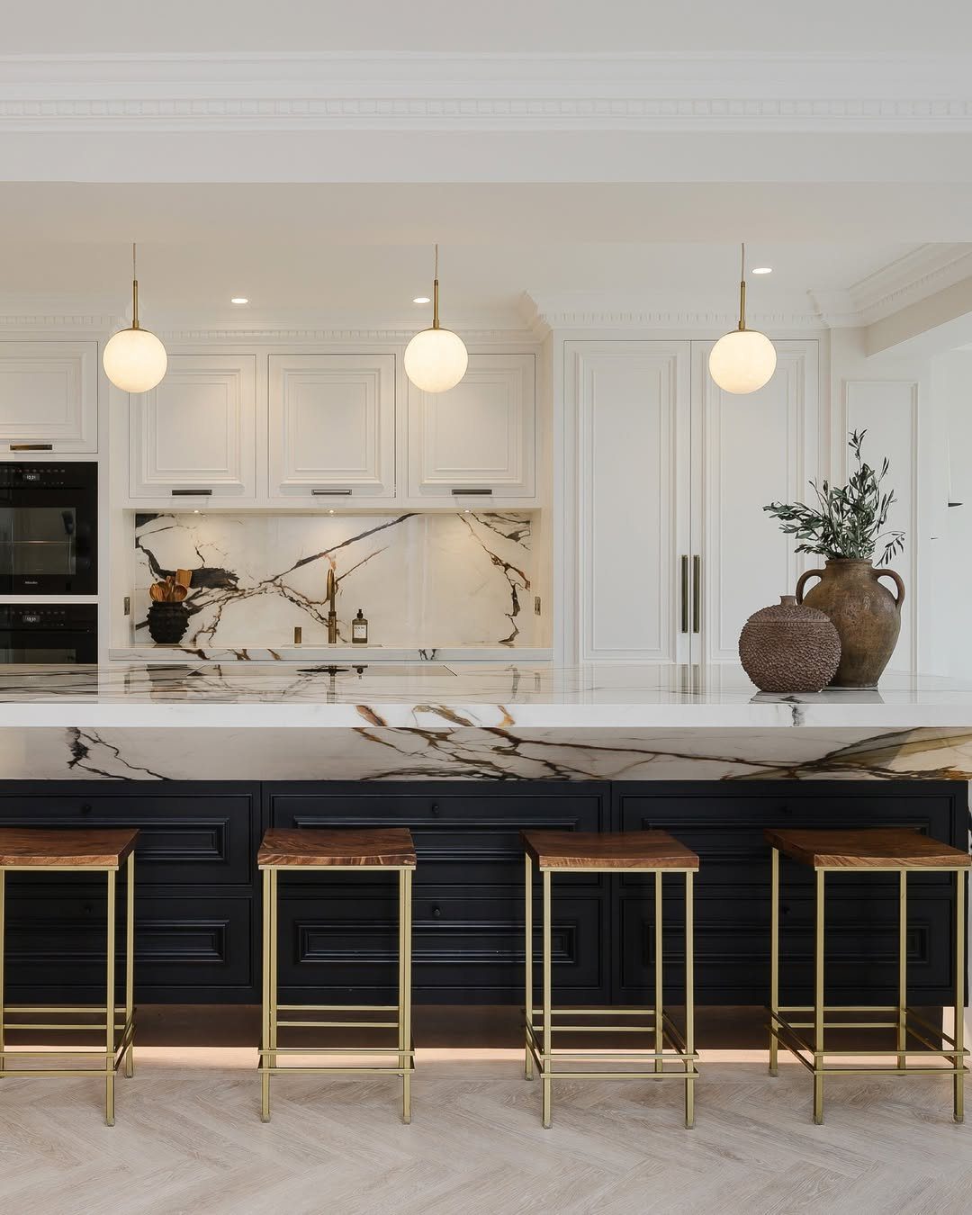Tips to Style Kitchen Counters, According to Interior Design Experts