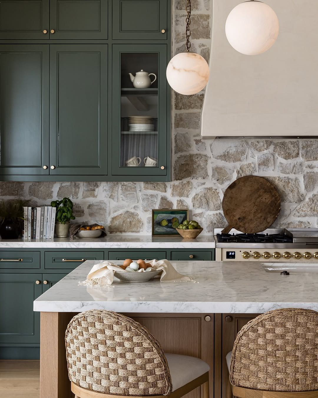 Tips to Style Kitchen Counters, According to Interior Design Experts