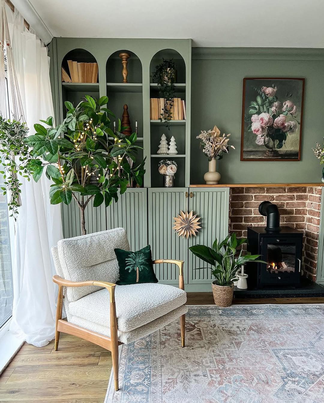 Shocking Paint Colors That Transform Tiny Living Rooms 6 Here Are the 12 Best Paint Colors For Small Living Room According To Experts