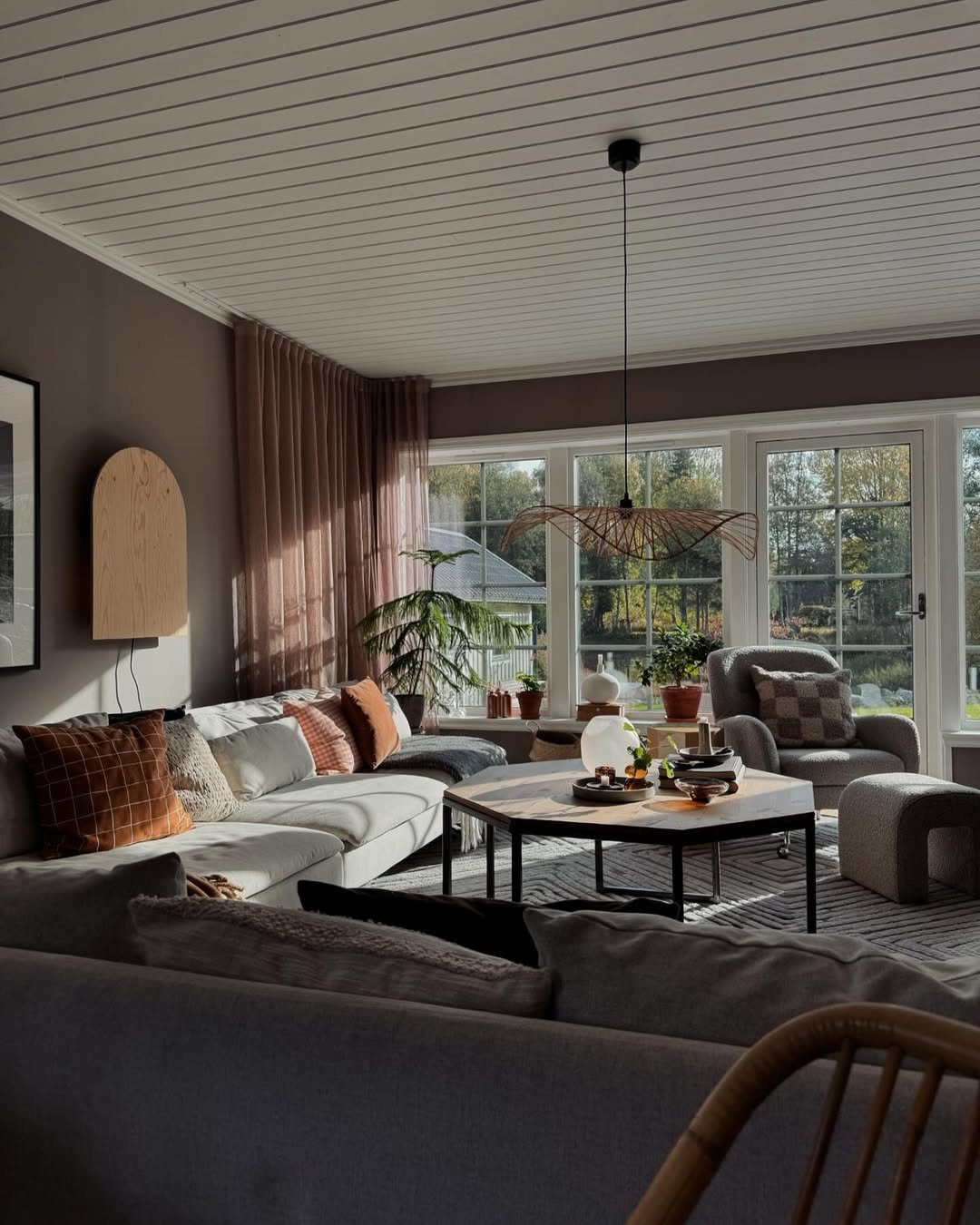 Sunlit Warmth With Earthy Elegance