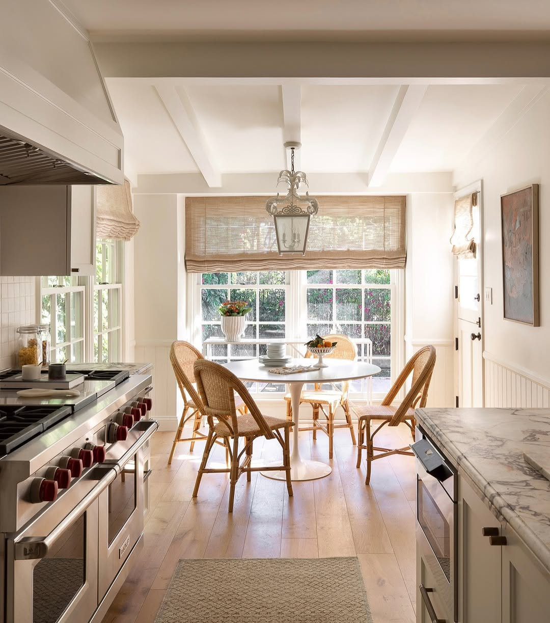 Stunning Sun-Soaked Dining Rooms for 2025! 15 A Sun Soaked Blend Of Charm And Elegance