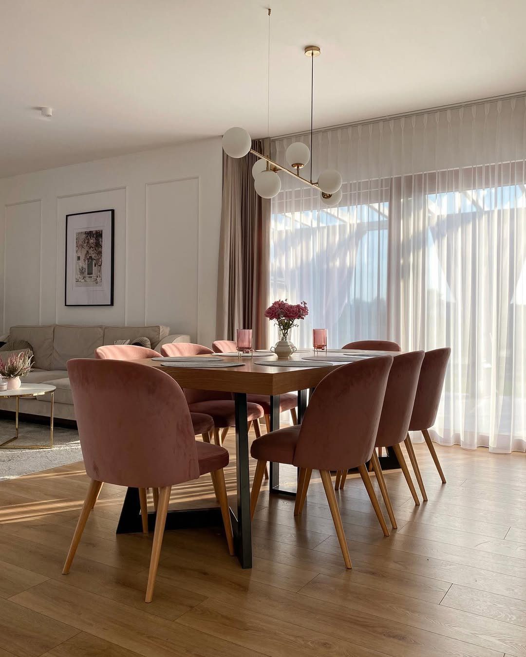 Stunning Sun-Soaked Dining Rooms for 2025! 22 Dining Space With Elegant Charm