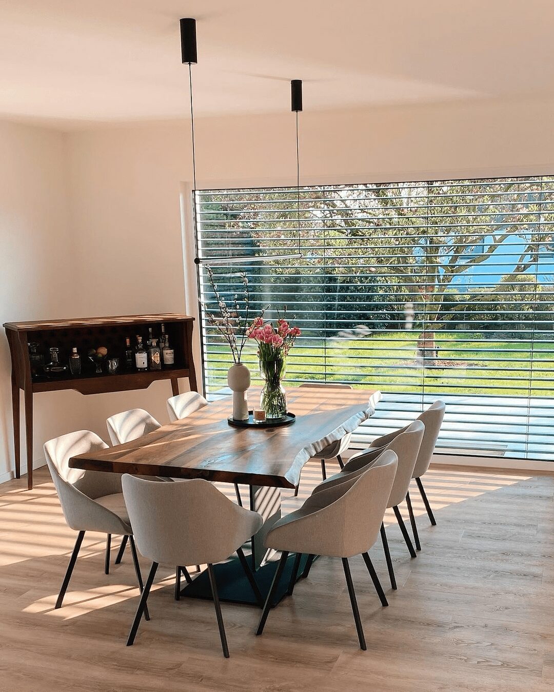 Stunning Sun-Soaked Dining Rooms for 2025! 8 Sunlit Minimalism With Organic Warmth
