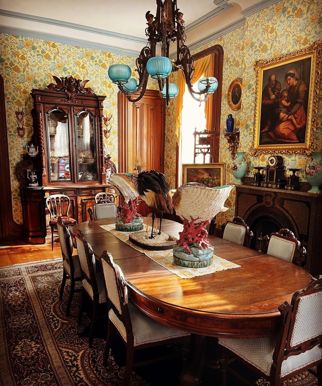 Victorian Dining Rooms That Will Stun You in 2025 1 Opulent Details For A Victorian Feast