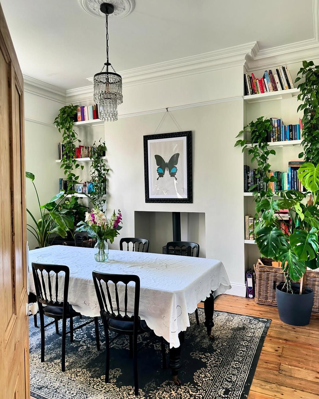 Victorian Dining Rooms That Will Stun You in 2025 8 Classic Victorian Charm With A Fresh Twist