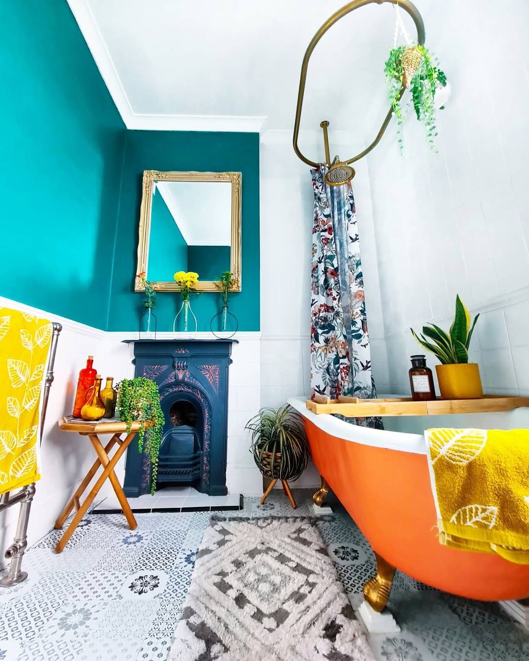 Victorian Bathrooms That Will Make You Swoon in 2025 11 Bold Colors Meet Victorian Elegance