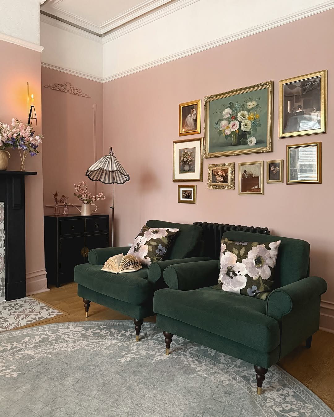 30 Stunning Victorian Living Room Ideas for 2025! 13 word image 44780 14