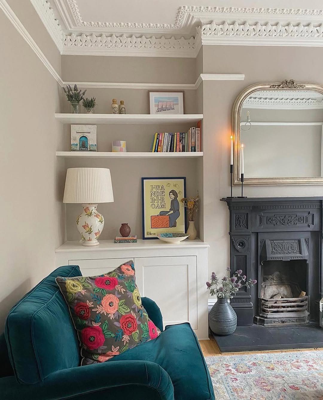 30 Stunning Victorian Living Room Ideas for 2025! 26 word image 44780 27