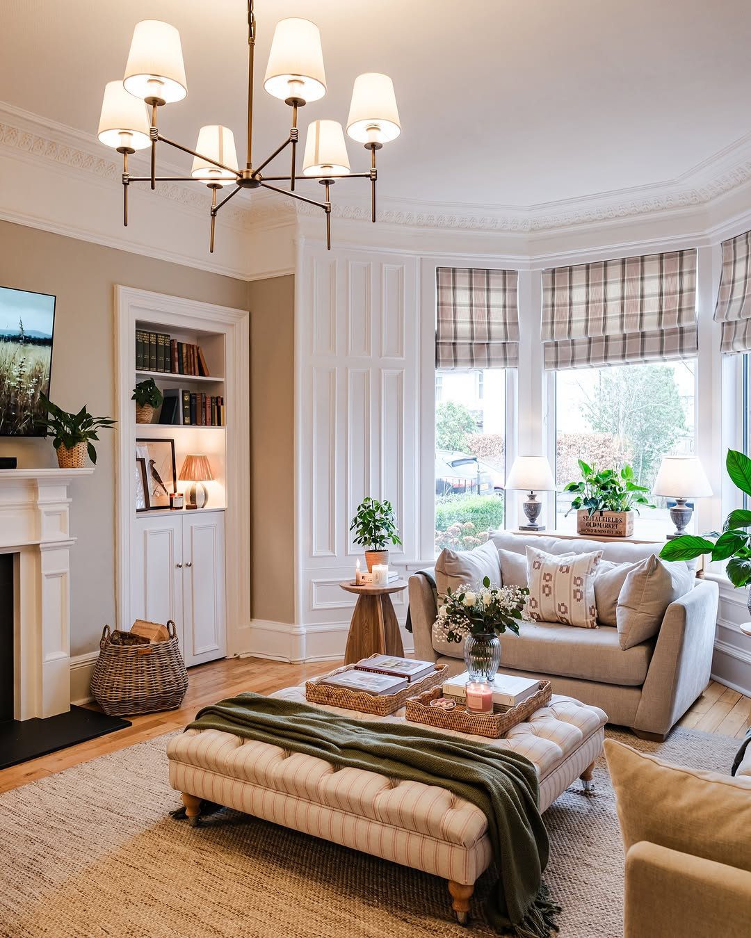 30 Stunning Victorian Living Room Ideas for 2025! 2 word image 44780 3