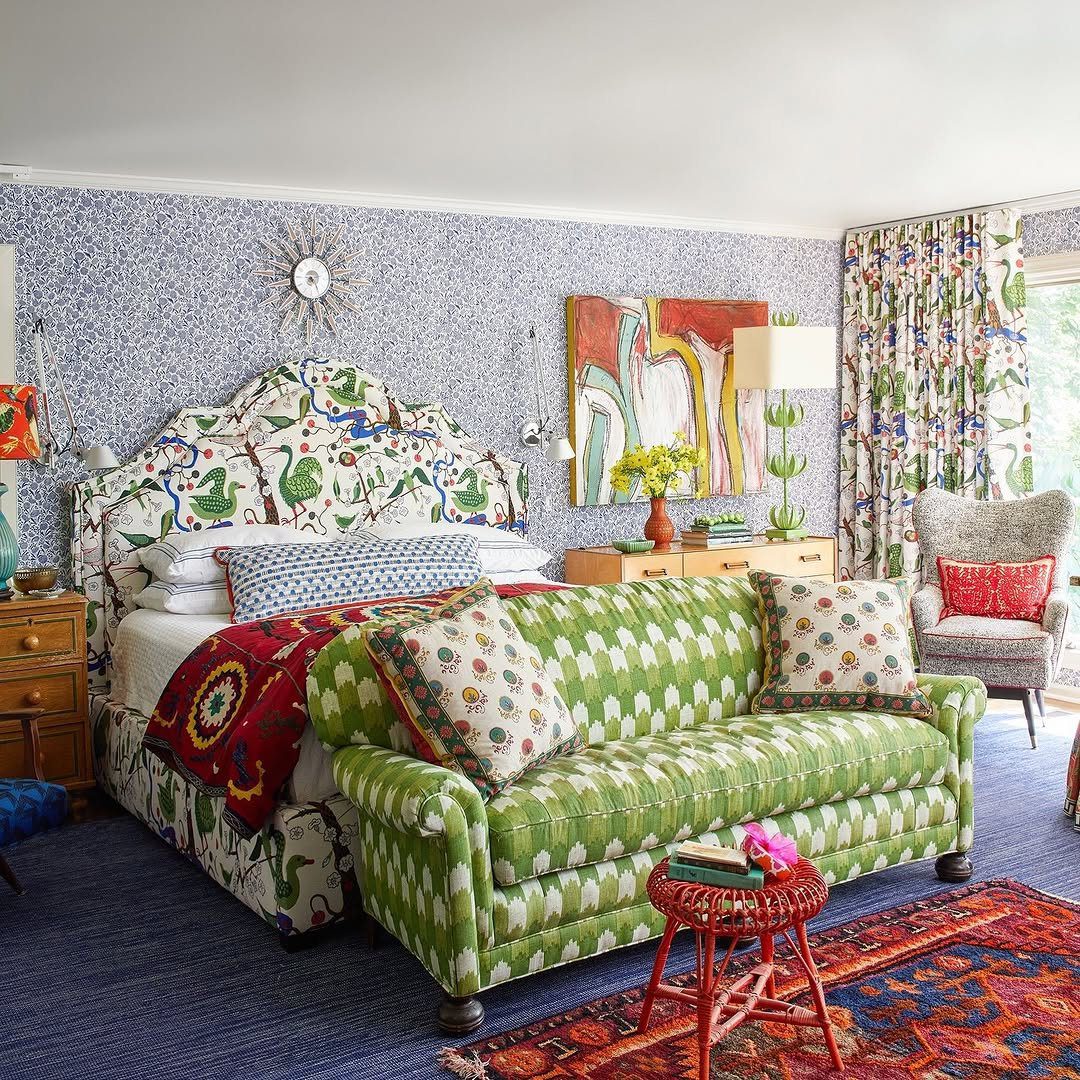 20 Jaw-Dropping Maximalist Bedrooms to Try in 2025! 3 word image 44781 4