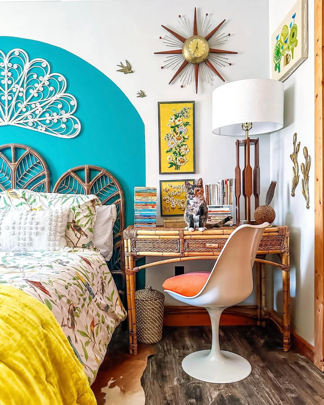 20 Jaw-Dropping Maximalist Bedrooms to Try in 2025! 6 Retro Boho With A Tropical Twist
