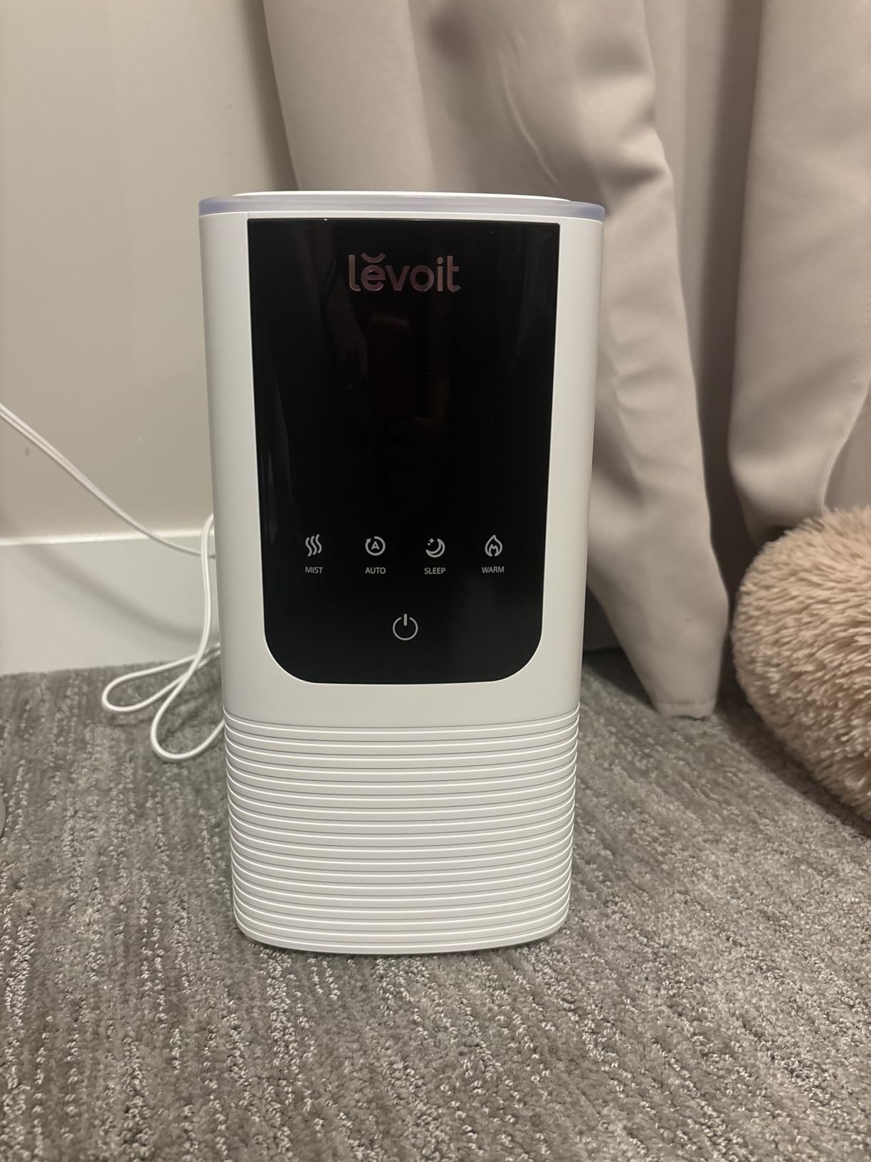 LEVOIT Humidifiers for Bedroom Home, Smart Warm and Cool Mist Air Humidifier for Large Room, Auto Customized Humidity, Fast Symptom Relief, Easy Top Fill, Essential Oil, Quiet, OasisMist4.5L, White Customer Review LEVOIT Humidifiers for Bedroom Home, Smart Warm and Cool Mist Air Humidifier for Large Room, Auto Customized Humidity, Fast Symptom Relief, Easy Top Fill, Essential Oil, Quiet, OasisMist4.5L, White - Customer Photo 1