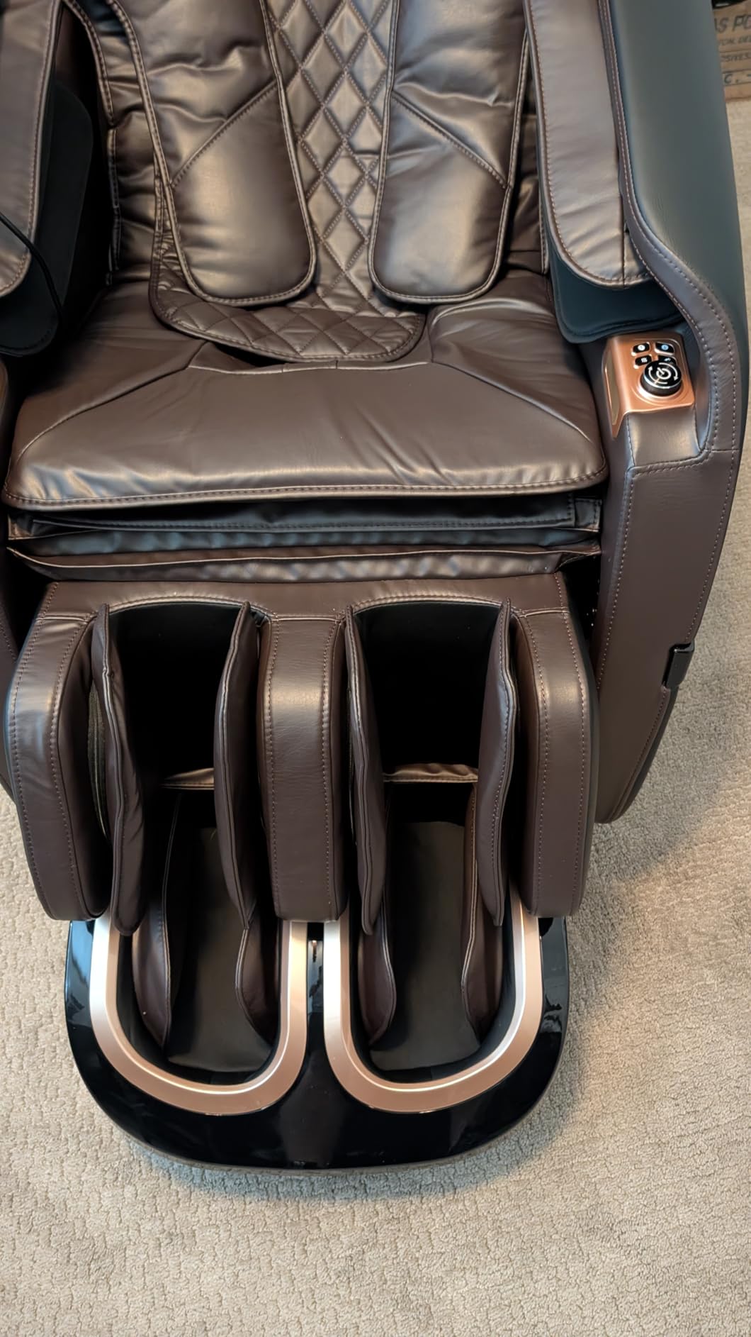 2025 Massage Chair Full Body, Zero Gravity SL-Track Shiatsu Massage Recliner Chair with Heat, AI Control, Body Scan and Calfrest Extension Customer Review 2025 Massage Chair Full Body, Zero Gravity SL-Track Shiatsu Massage Recliner Chair with Heat, AI Control, Body Scan and Calfrest Extension - Customer Photo 2