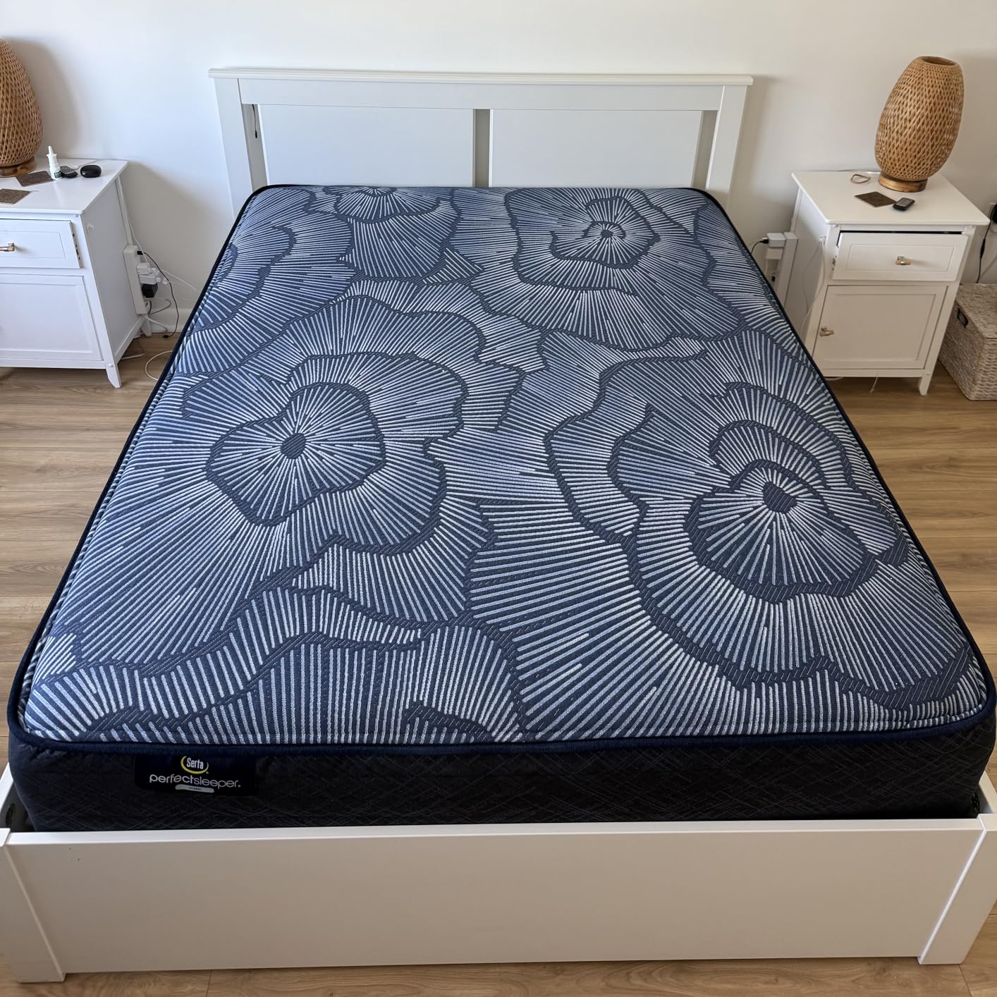 Serta Perfect Sleeper Hybrid Standard 12 Queen Mat Customer Review Serta Perfect Sleeper Hybrid Standard 12 Queen Mat - Customer Photo