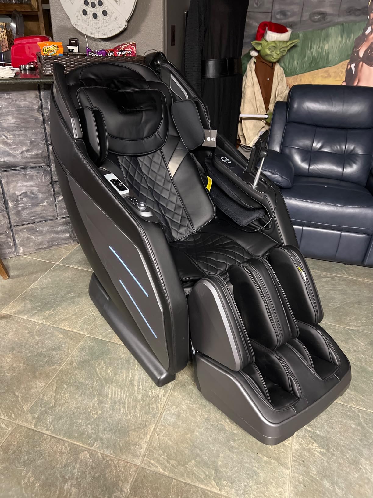 Osaki OS-3D Champ II | Brown Full Body Massage Chair | 3D SL-Track Massage | Zero Gravity | Lumbar Heating | Touchscreen Controller | Auto Body Scan | Bluetooth Speaker - Customer Photo 1