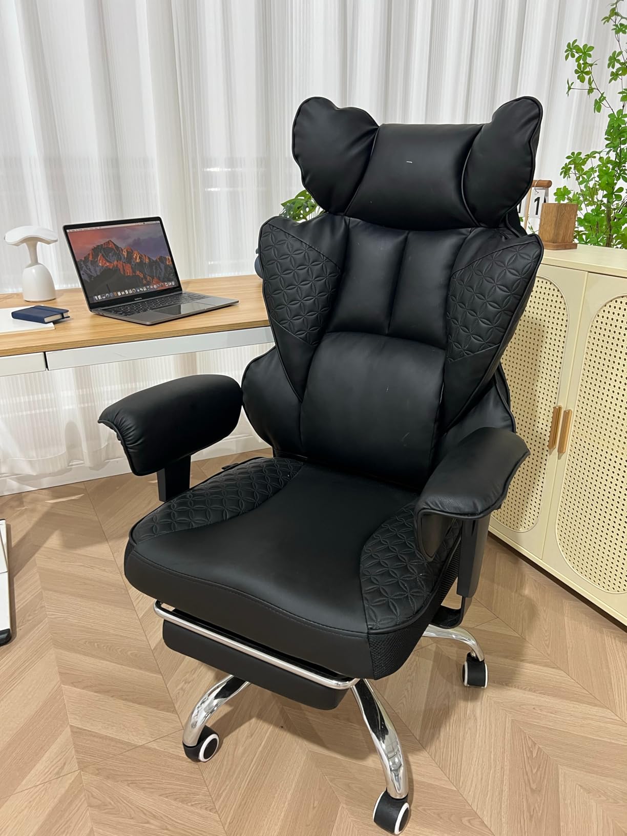 GTRACING Big and Tall Gaming Chair 400lbs Heavy Duty Office Chair with Foot Rest & Ergonomic Pocket Spring Lumbar Support, High Back 3D Saddle Shaped Cushion for Back Pain Relief, Matte-Black Customer Review GTRACING Big and Tall Gaming Chair 400lbs Heavy Duty Office Chair with Foot Rest & Ergonomic Pocket Spring Lumbar Support, High Back 3D Saddle Shaped Cushion for Back Pain Relief, Matte-Black - Customer Photo 1