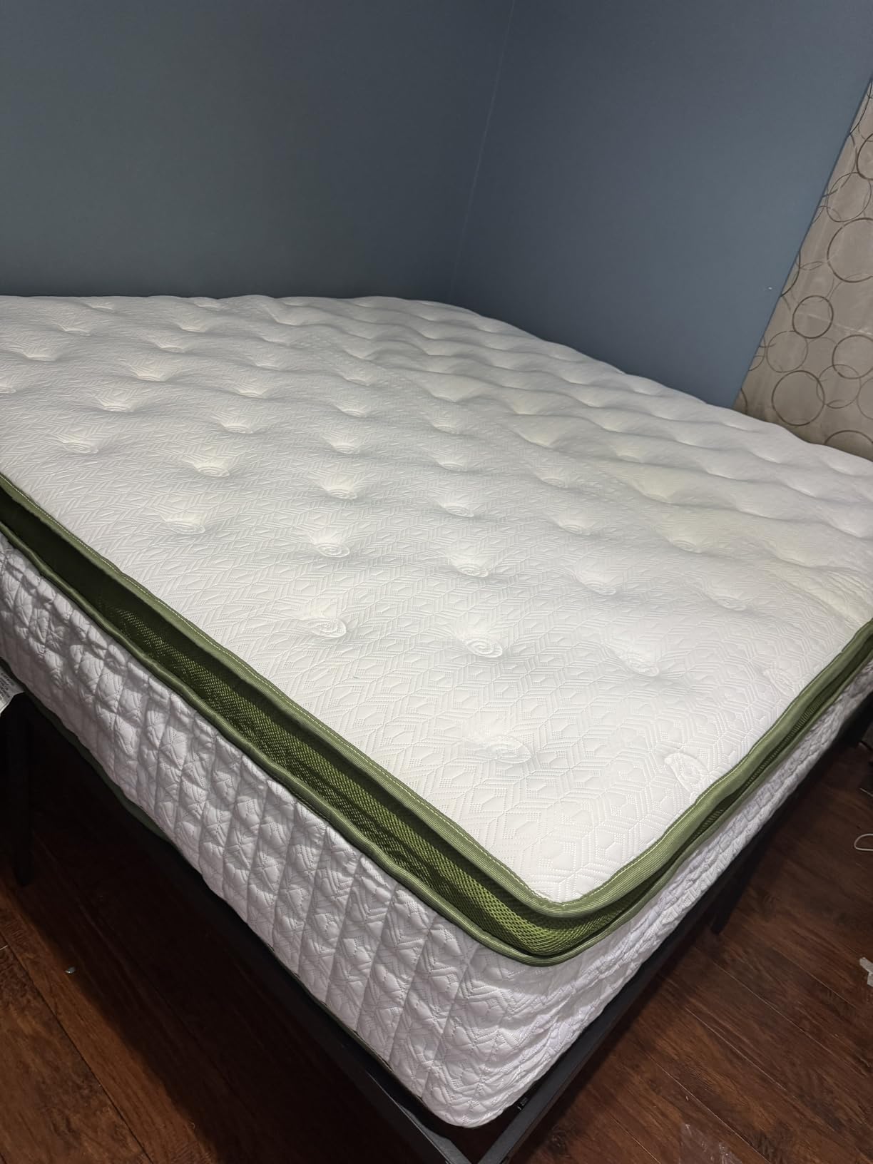 BedStory Queen Mattress for Side Sleepers & Couples,14 Inch Cooling Gel Hybrid Bed Extra Lumbar & Shoulder Support CertiPUR-US with 760+ Pocket Springs, Pain Relief Fiberglass-Free Customer Review BedStory Queen Mattress for Side Sleepers & Couples,14 Inch Cooling Gel Hybrid Bed Extra Lumbar & Shoulder Support CertiPUR-US with 760+ Pocket Springs, Pain Relief Fiberglass-Free - Customer Photo 2