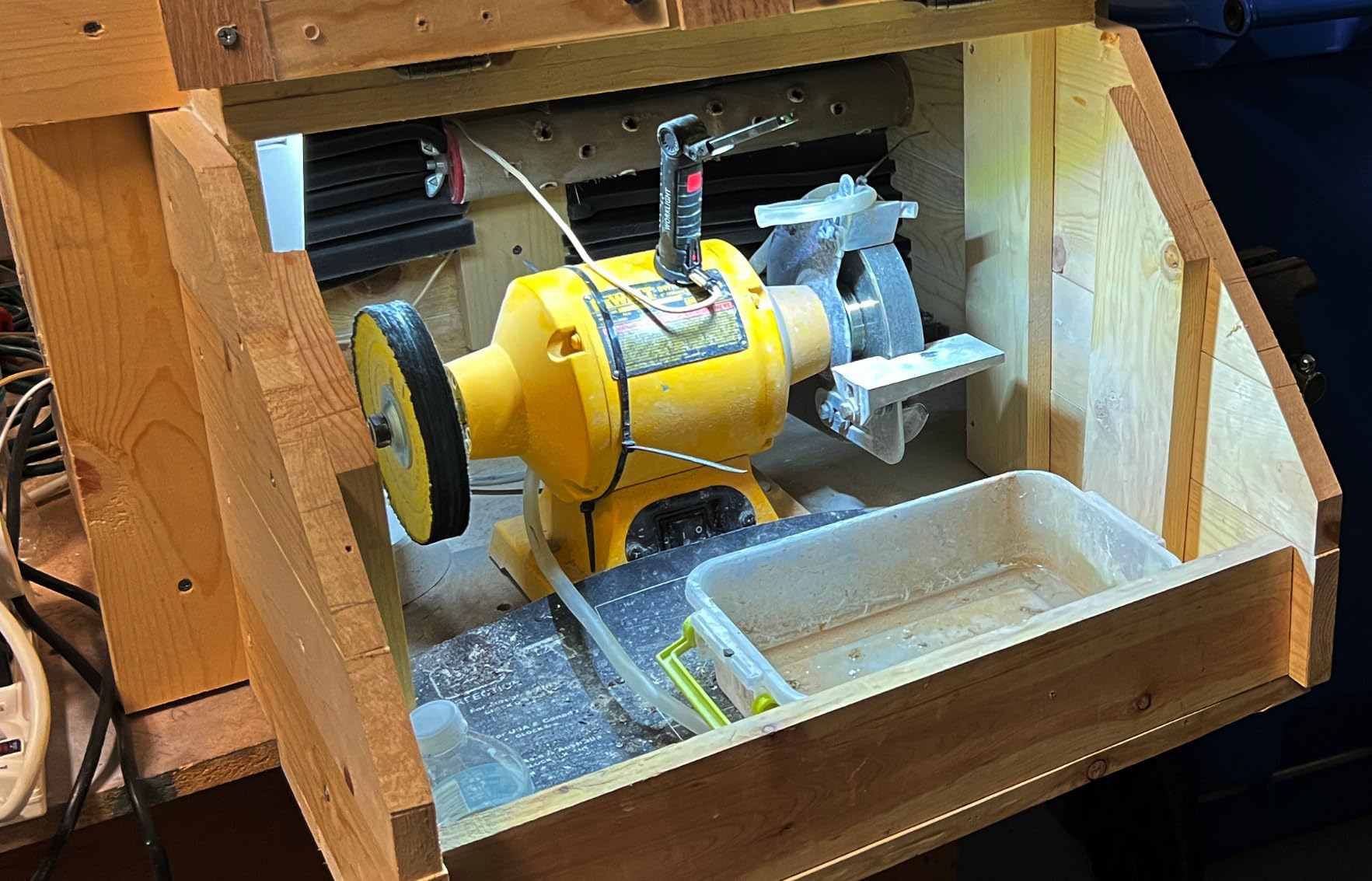 DEWALT 6 Inch Bench Grinder, 3,450 RPM Customer Review DEWALT 6 Inch Bench Grinder, 3,450 RPM - Customer Photo 1