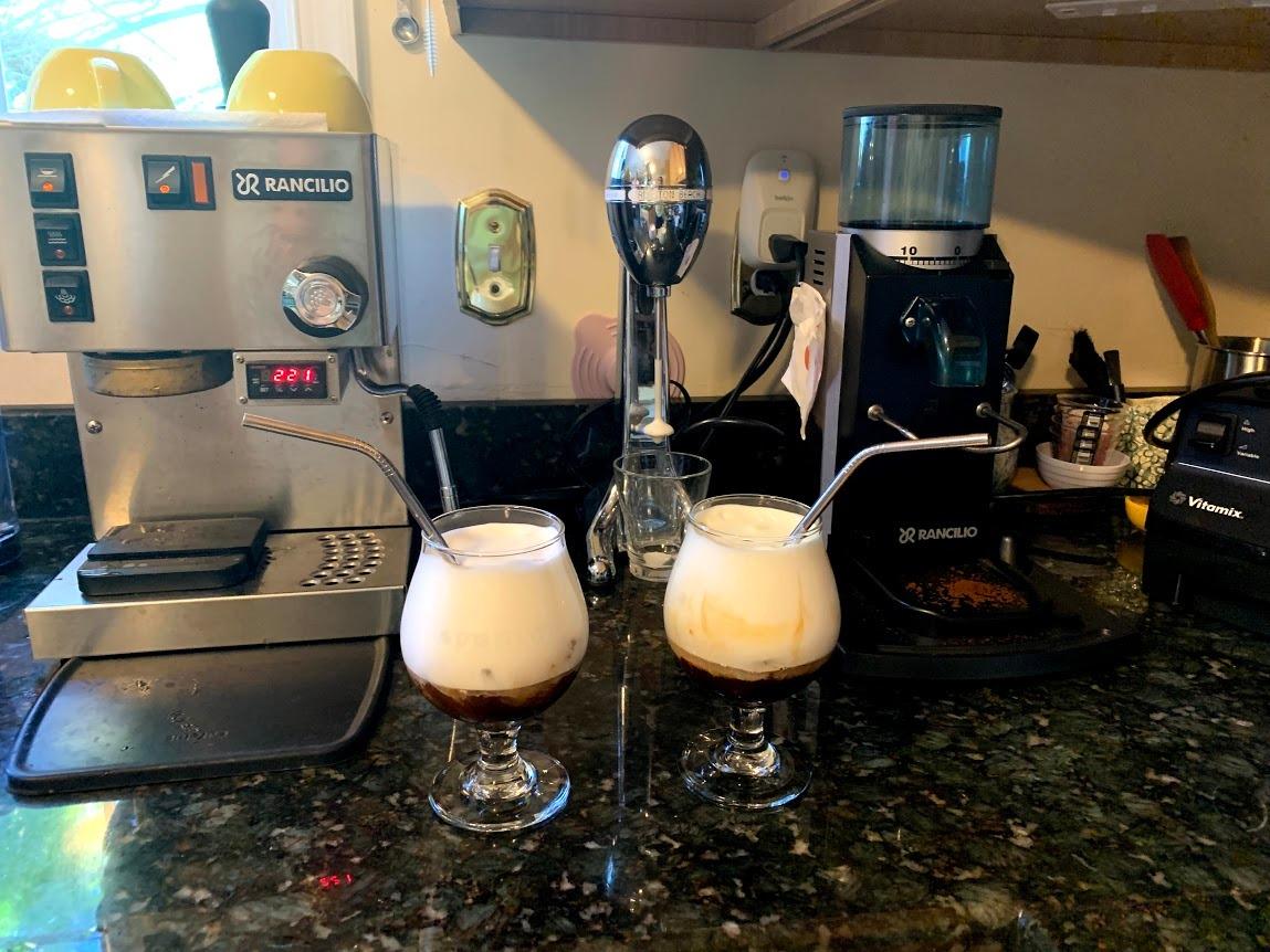 Hamilton Beach DrinkMaster Electric Drink Mixer, Retro Milkshake Maker & Milk Frother, 2 Speeds, Extra-Large 28 oz. Stainless Steel Cup, Classic Chrome Customer Review Hamilton Beach DrinkMaster Electric Drink Mixer, Retro Milkshake Maker & Milk Frother, 2 Speeds, Extra-Large 28 oz. Stainless Steel Cup, Classic Chrome - Customer Photo 1