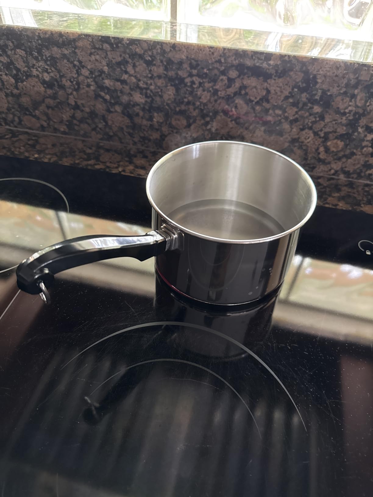 Farberware Classic Stainless Steel 2-Quart Mirror Satin Covered Saucepan, Silver Customer Review Farberware Classic Stainless Steel 2-Quart Mirror Satin Covered Saucepan, Silver - Customer Photo 1