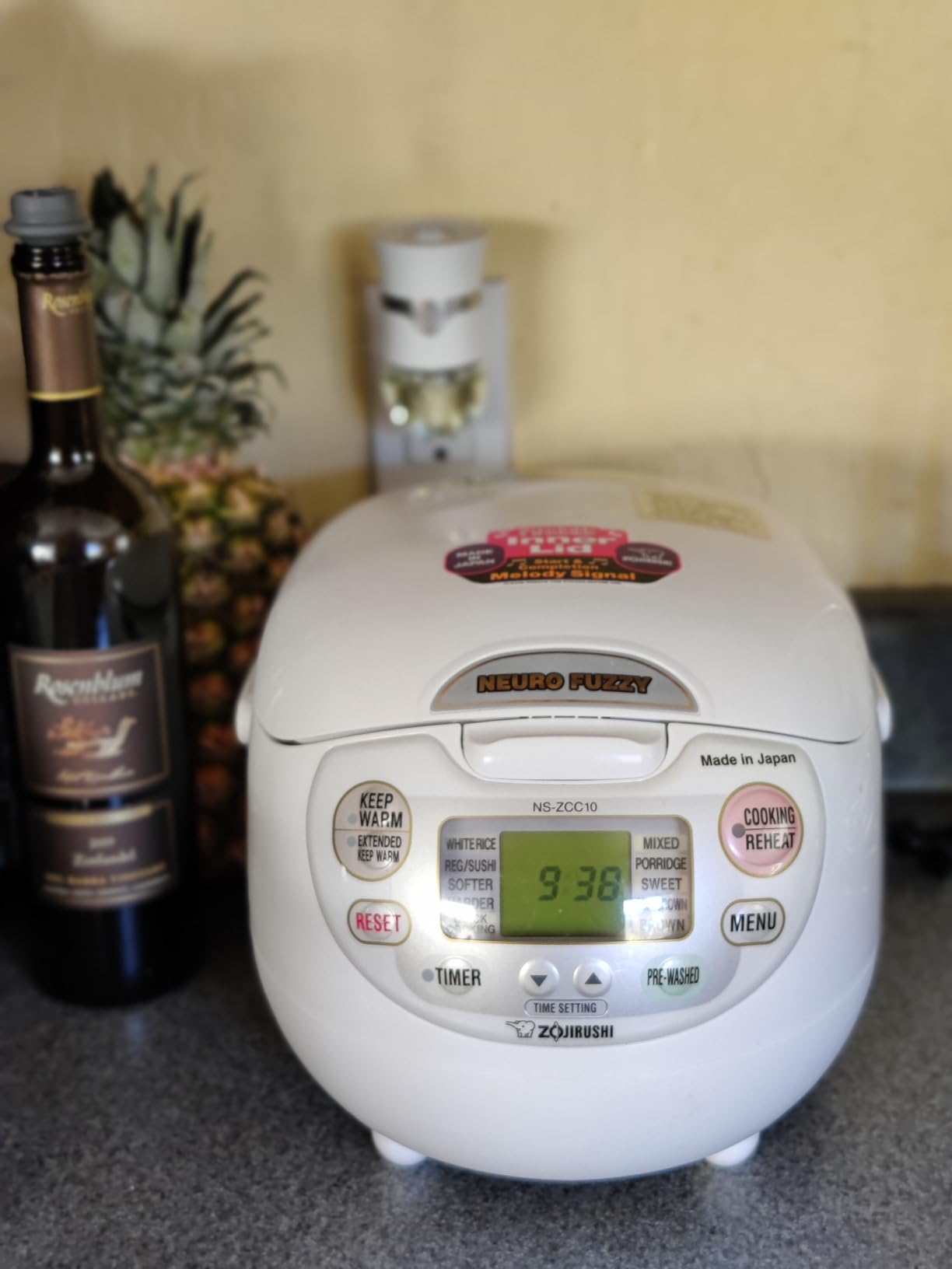 Zojirushi NS-ZCC10 5-1/2-Cup Neuro Fuzzy Rice Cooker and Warmer, Premium White Customer Review Zojirushi NS-ZCC10 5-1/2-Cup Neuro Fuzzy Rice Cooker and Warmer, Premium White - Customer Photo 1