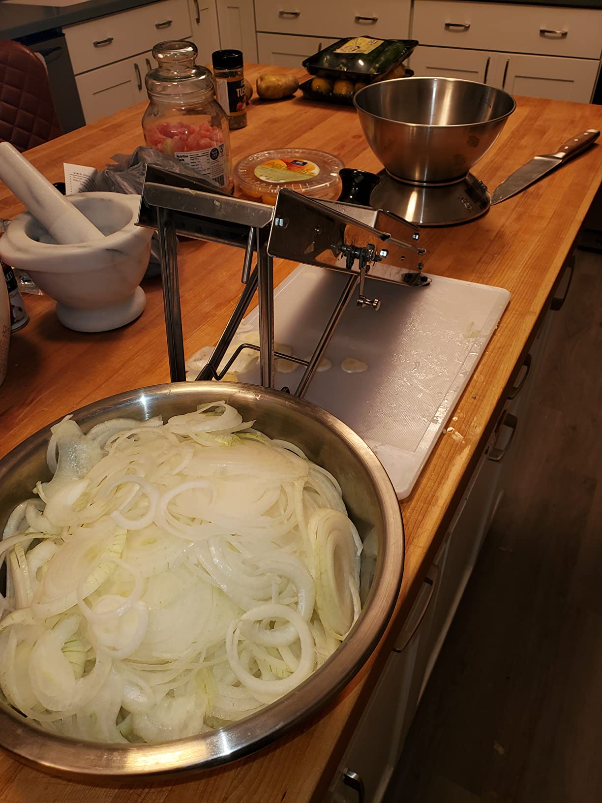 BRON COUCKE - Professional Mandoline - Stainless Steel - Slices Fruits and Vegetables, Makes French Fries and Julienne - Straight Blade + Waffle Blade - Adjustable Thickness - Includes Safety Carriage Customer Review BRON COUCKE - Professional Mandoline - Stainless Steel - Slices Fruits and Vegetables, Makes French Fries and Julienne - Straight Blade + Waffle Blade - Adjustable Thickness - Includes Safety Carriage - Customer Photo 3
