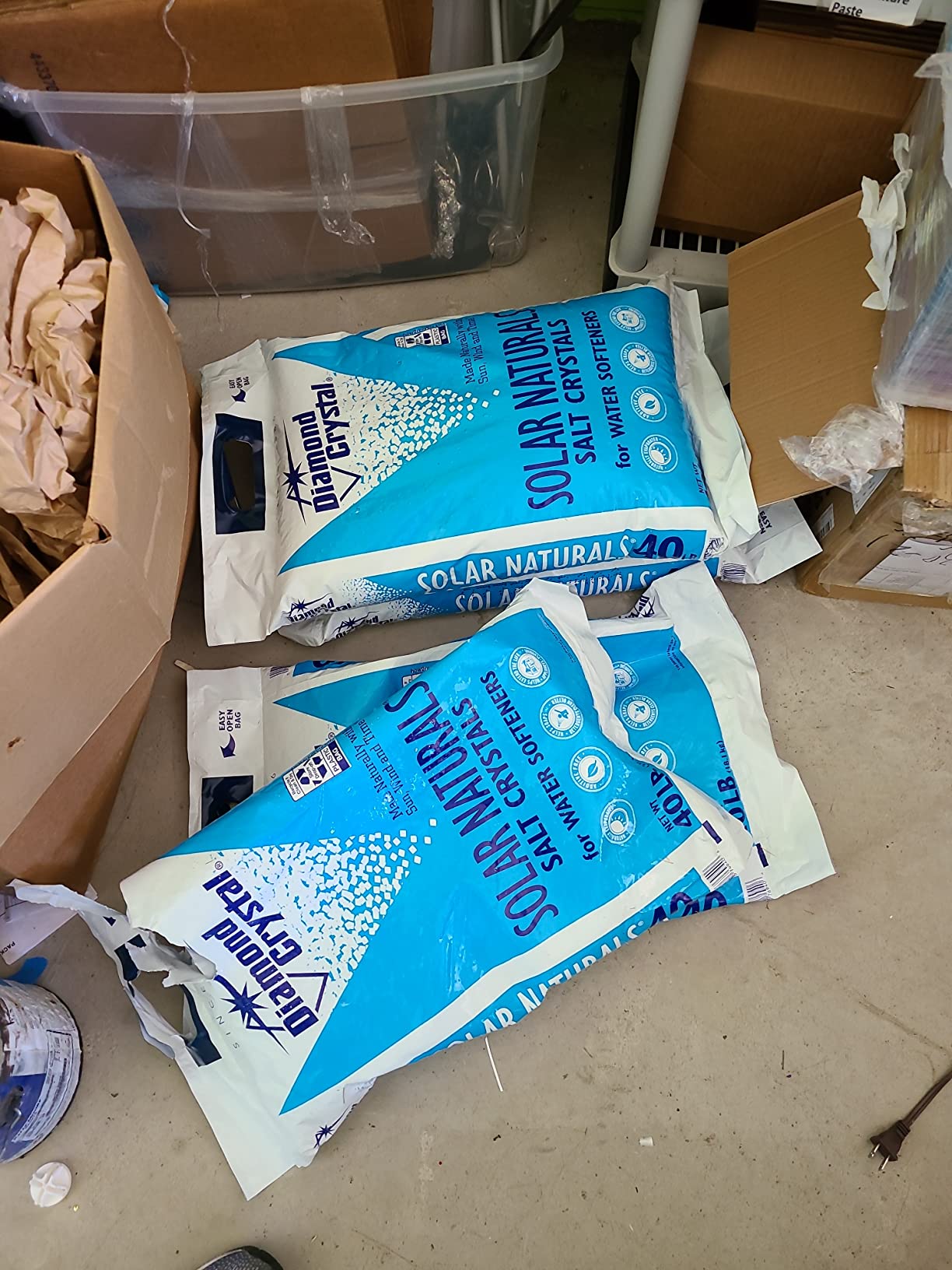 Diamond Crystal 804017 Solar Naturals Water Softener Salt, 50 Lbs Customer Review Diamond Crystal 804017 Solar Naturals Water Softener Salt, 50 Lbs - Customer Photo 1