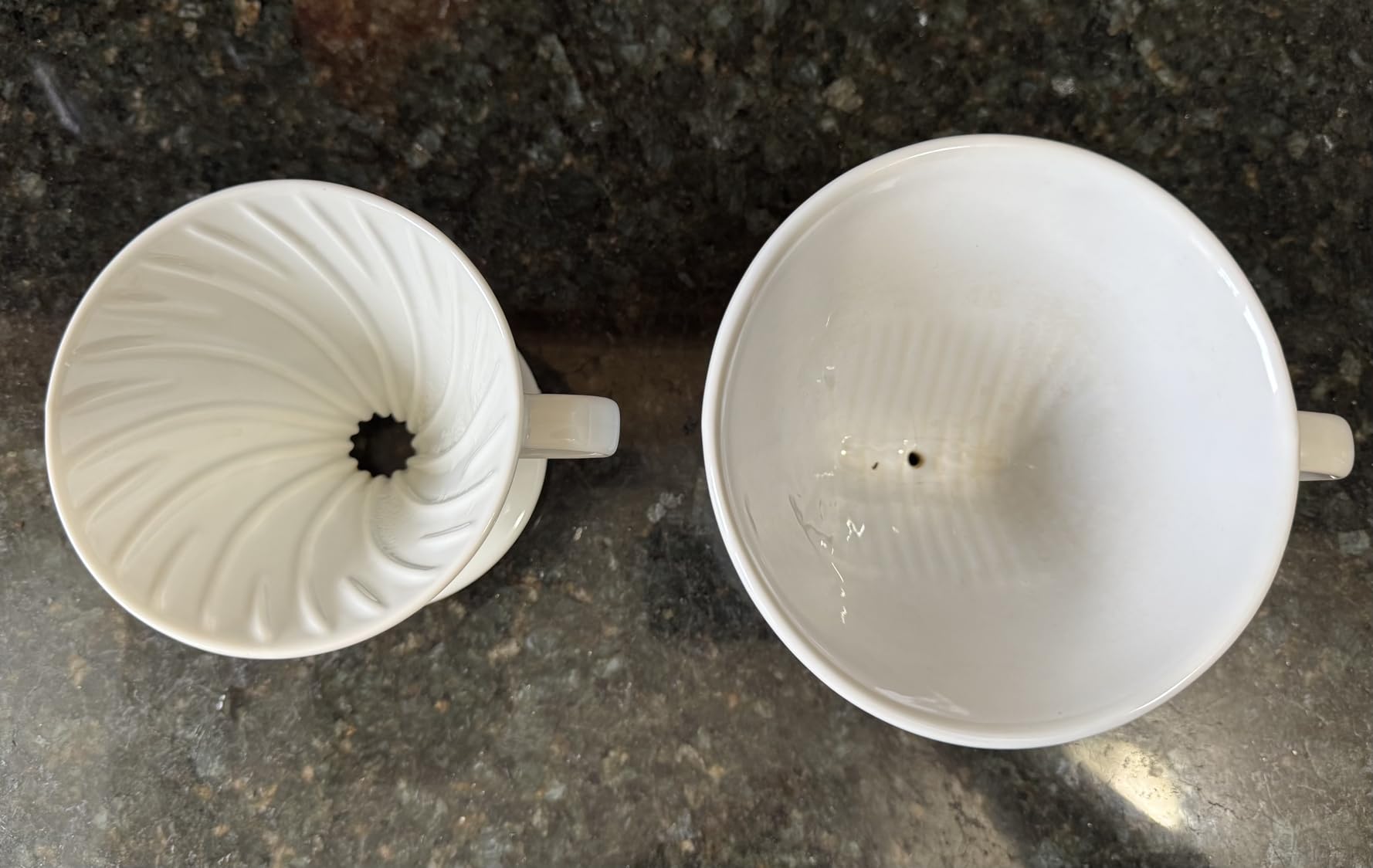 Hario V60 Ceramic Coffee Dripper, Size 02, White Customer Review Hario V60 Ceramic Coffee Dripper, Size 02, White - Customer Photo 1