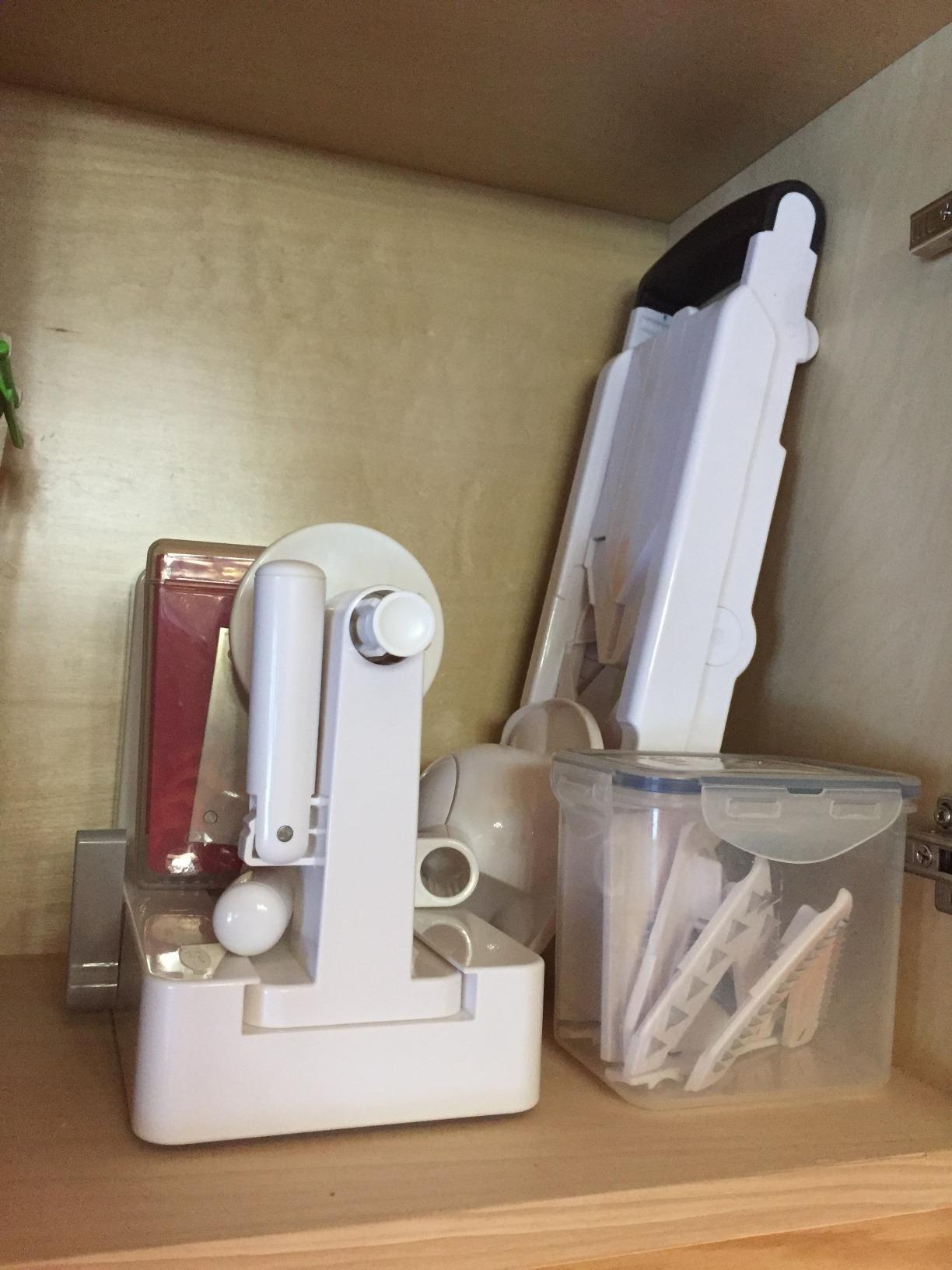 OXO Good Grips V-Blade Mandoline Slicer, White (1155700) Customer Review OXO Good Grips V-Blade Mandoline Slicer, White (1155700) - Customer Photo 3