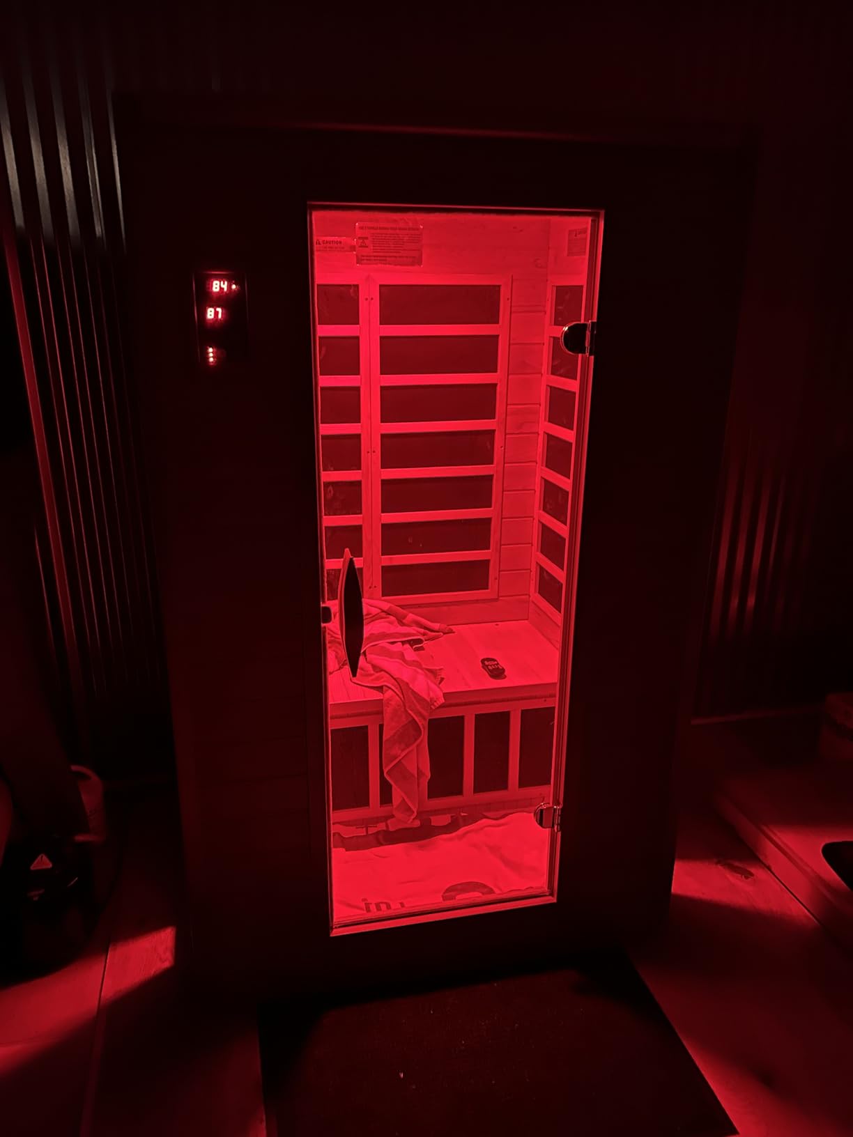 Dynamic Saunas Andora 2-Person Low EMF FAR Infrared Sauna with Red Light Therapy & Bluetooth Speakers | Personal Indoor Dry Heat Sauna for Home & Gym – Made from Canadian Hemlock Customer Review Dynamic Saunas Andora 2-Person Low EMF FAR Infrared Sauna with Red Light Therapy & Bluetooth Speakers | Personal Indoor Dry Heat Sauna for Home & Gym – Made from Canadian Hemlock - Customer Photo 3