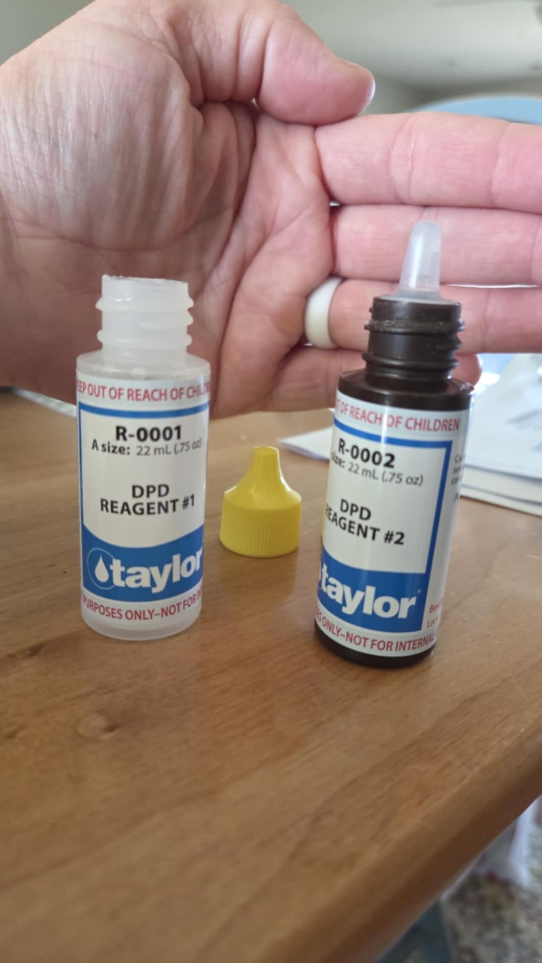 Taylor K-1005 DPD, 9-in-1 Pool Test Kit for Free & Total Chlorine, Bromine, pH, Acid & Base Demand, Total Alkalinity, Calcium Hardness, Cyanuric Acid Customer Review Taylor K-1005 DPD, 9-in-1 Pool Test Kit for Free & Total Chlorine, Bromine, pH, Acid & Base Demand, Total Alkalinity, Calcium Hardness, Cyanuric Acid - Customer Photo 1