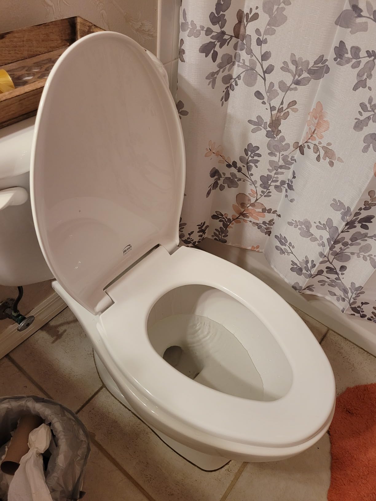 BEMIS 7900TDGSL Commercial Heavy Duty Closed Front Toilet Seat with Cover, Industrial No Slam Seat with Secure Installation, Made in USA, Elongated, White Customer Review BEMIS 7900TDGSL Commercial Heavy Duty Closed Front Toilet Seat with Cover, Industrial No Slam Seat with Secure Installation, Made in USA, Elongated, White - Customer Photo 1