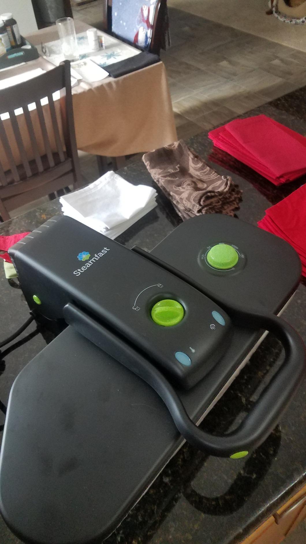 Steamfast SF-623 Mid-Size Steam Press with Multiple Fabric Settings and Steam Burst Function Customer Review Steamfast SF-623 Mid-Size Steam Press with Multiple Fabric Settings and Steam Burst Function - Customer Photo 2