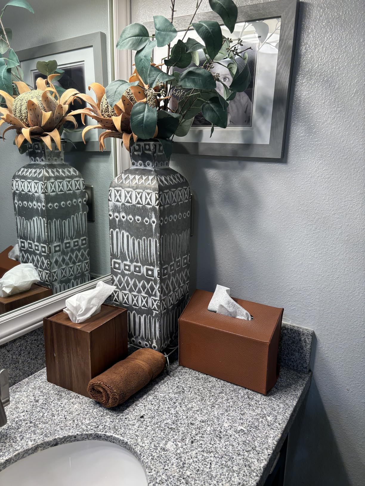 Kleenex Disposable Paper Hand Towels, 6 Boxes, 60 Tissues per Box (360 Total Tissues), Packaging May Vary Customer Review Kleenex Disposable Paper Hand Towels, 6 Boxes, 60 Tissues per Box (360 Total Tissues), Packaging May Vary - Customer Photo 1