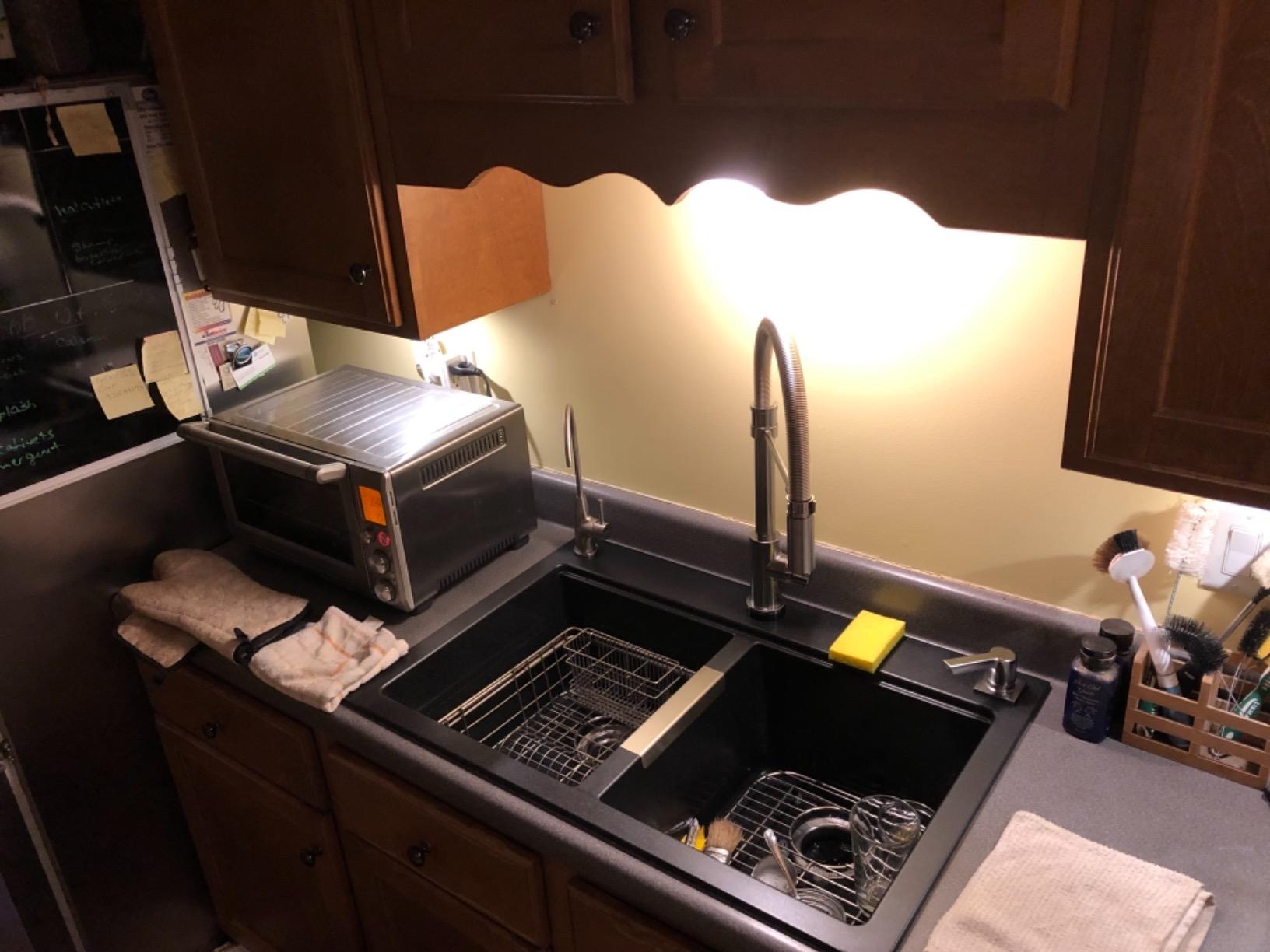 KRAUS Quarza 33-inch Drop-In/Undermount 50/50 Double Bowl Granite Kitchen Sink in Black Onyx, KGD-433B Customer Review KRAUS Quarza 33-inch Drop-In/Undermount 50/50 Double Bowl Granite Kitchen Sink in Black Onyx, KGD-433B - Customer Photo 2
