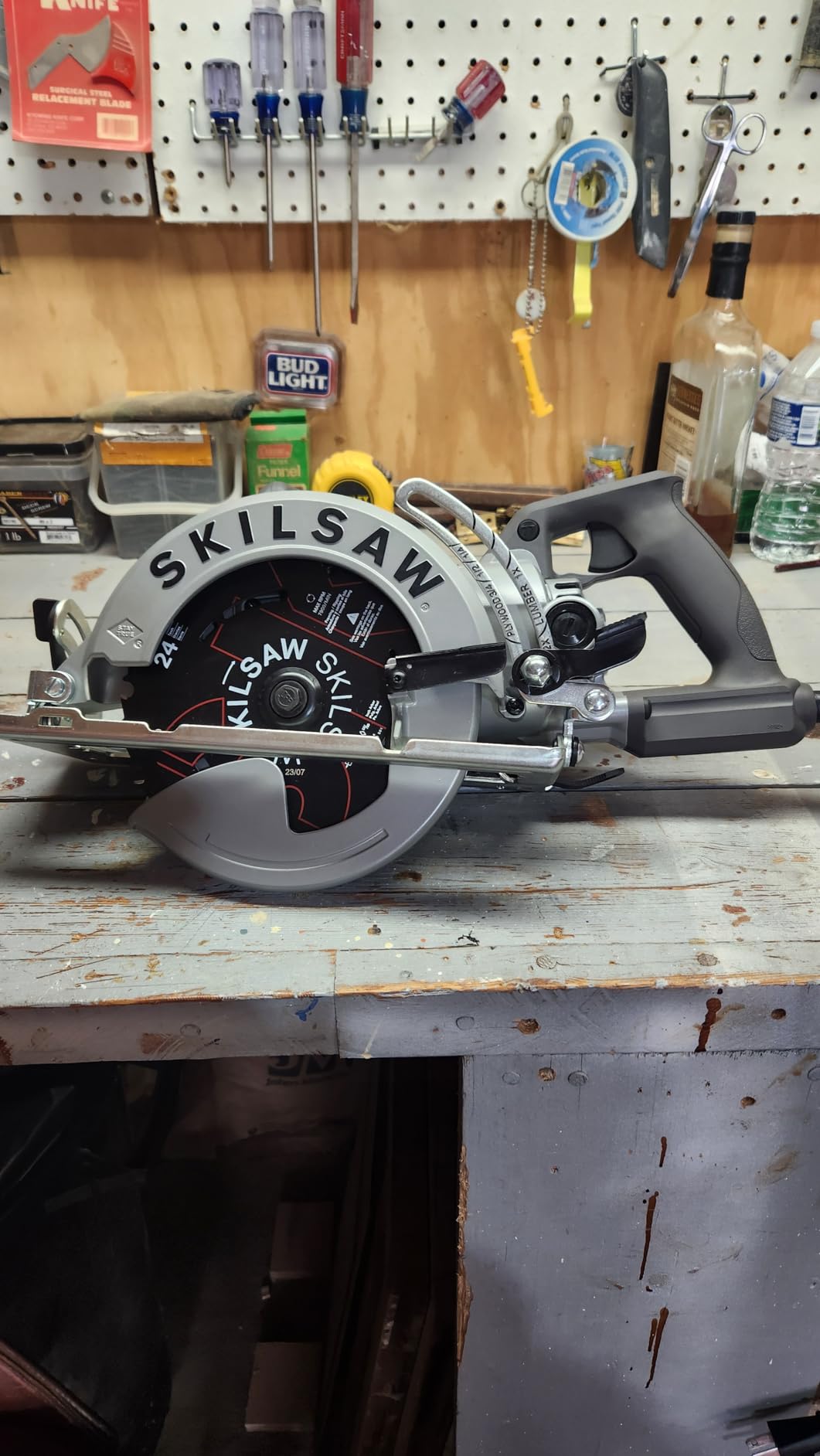 SKILSAW SPT77W-01 15-Amp 7-1/4-Inch Aluminum Worm Drive Circular Saw Customer Review SKILSAW SPT77W-01 15-Amp 7-1/4-Inch Aluminum Worm Drive Circular Saw - Customer Photo 2