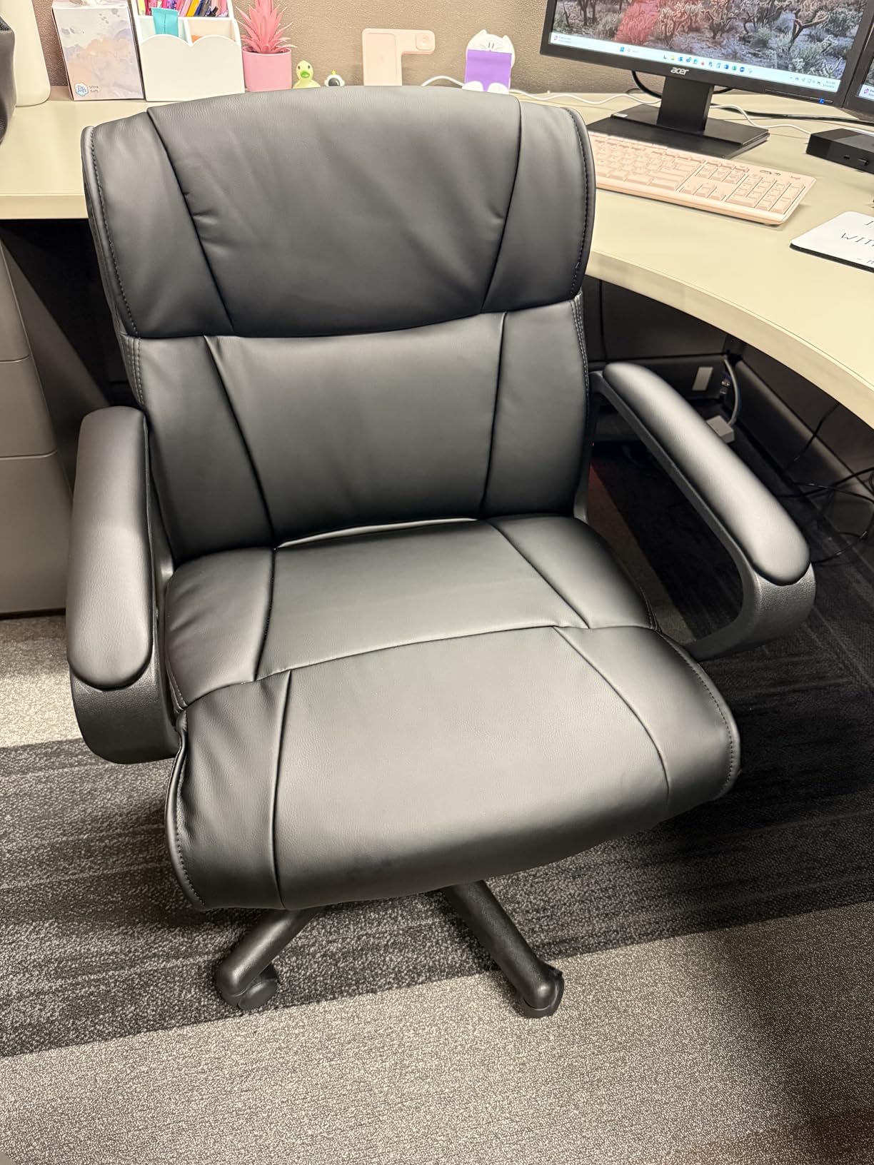 Amazon Basics Office Computer Task Desk Chair with Padded Armrests Mid-Back Adjustable Customer Review Amazon Basics Office Computer Task Desk Chair with Padded Armrests Mid-Back Adjustable - Customer Photo 2
