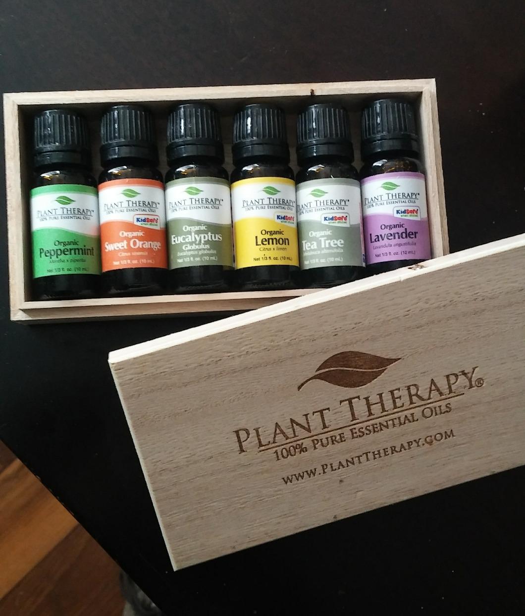 Plant Therapy Top 6 USDA Organic Essential Oil Set - Lavender, Peppermint, Eucalyptus, Lemon, Tea Tree 100% Pure, Natural Aromatherapy, for Diffusion & Topical Use, Therapeutic Grade 10 mL (1/3 oz) Customer Review Plant Therapy Top 6 USDA Organic Essential Oil Set - Lavender, Peppermint, Eucalyptus, Lemon, Tea Tree 100% Pure, Natural Aromatherapy, for Diffusion & Topical Use, Therapeutic Grade 10 mL (1/3 oz) - Customer Photo 1