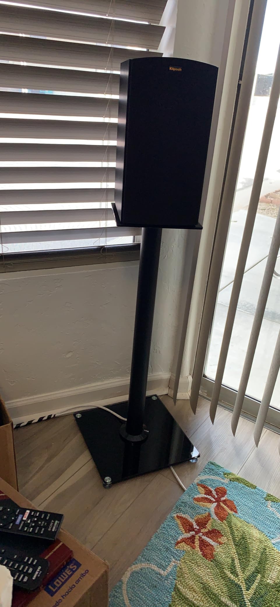 Klipsch R-15M Bookshelf Speaker (Pair) OPEN BOX Customer Review Klipsch R-15M Bookshelf Speaker (Pair) OPEN BOX - Customer Photo 2