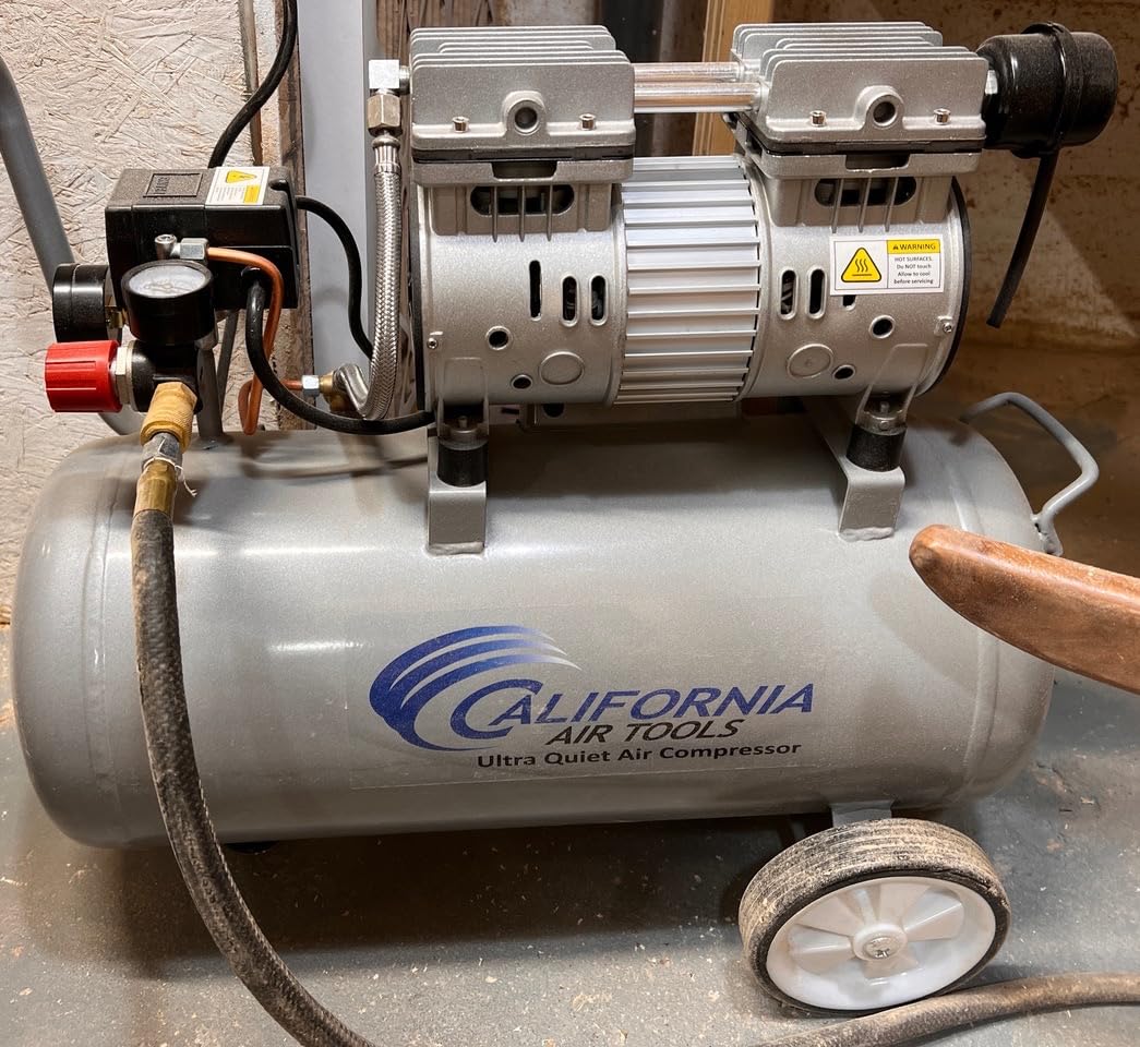 California Air Tools 8010 1.0 HP Ultra Quiet and Oil-Free Air Compressor, 8 Gallon Steel Tank, Lightweight with Wheels, 60 dBA Noise Level Customer Review California Air Tools 8010 1.0 HP Ultra Quiet and Oil-Free Air Compressor, 8 Gallon Steel Tank, Lightweight with Wheels, 60 dBA Noise Level - Customer Photo 2