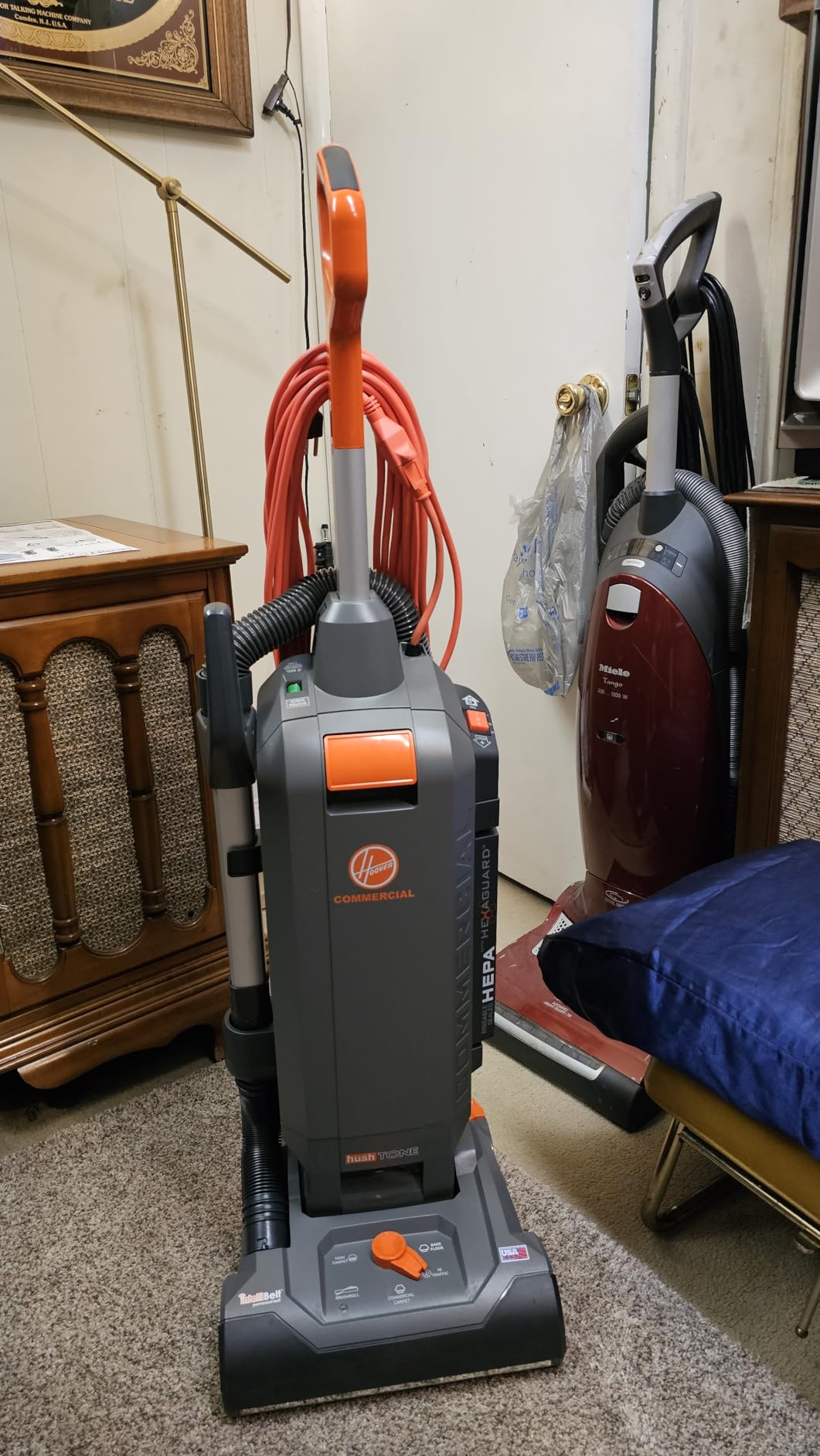 Hoover Commercial HushTone Upright Vacuum Cleaner, 15 inches with Intellibelt, for Carpet and Hard Floors, CH54115, Gray - Customer Photo 1