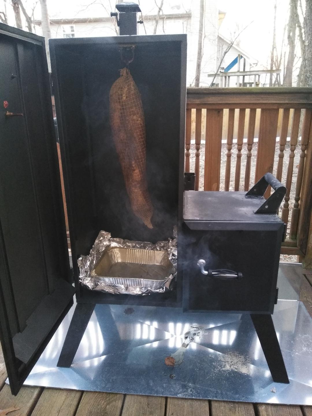 Dyna-Glo DGO1890BDC-D Wide Body Vertical Offset Charcoal Smoker,Black Customer Review Dyna-Glo DGO1890BDC-D Wide Body Vertical Offset Charcoal Smoker,Black - Customer Photo 1