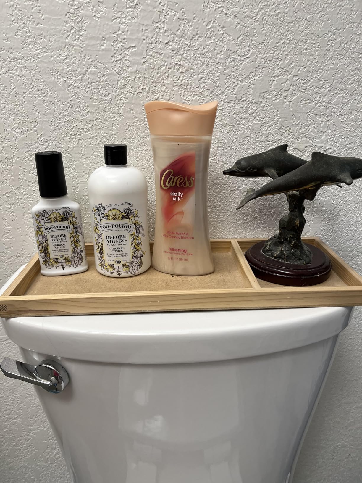 Poo-Pourri Before-You-Go Toilet Spray, Original Citrus, 2 Fl Oz, Up to 100 Uses, Bathroom Odor Deodorizer with Essential Oils for Home or Work, Travel Essentials, TSA Approved Size, Lemon Bergamot Customer Review Poo-Pourri Before-You-Go Toilet Spray, Original Citrus, 2 Fl Oz, Up to 100 Uses, Bathroom Odor Deodorizer with Essential Oils for Home or Work, Travel Essentials, TSA Approved Size, Lemon Bergamot - Customer Photo 1