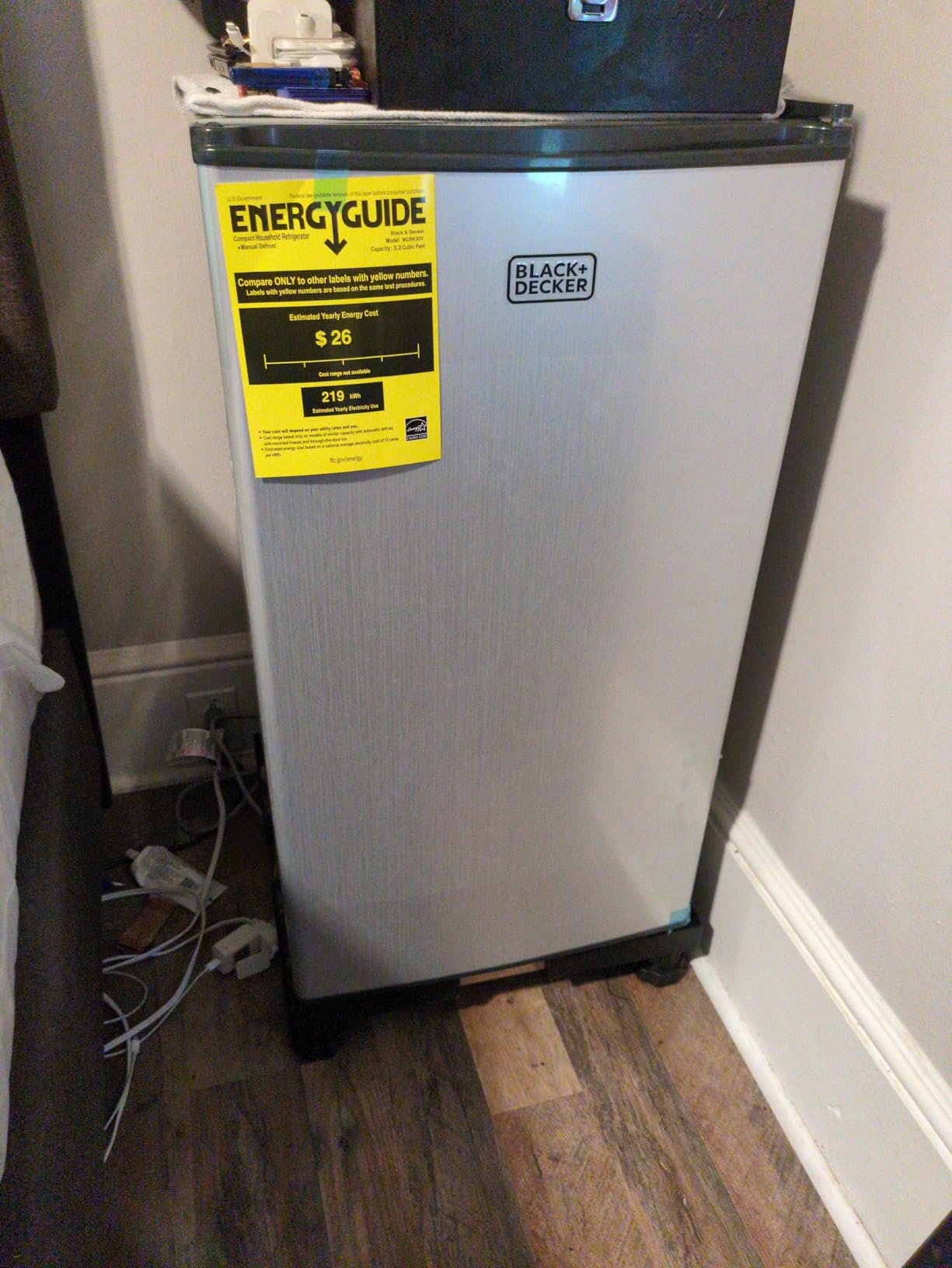 BLACK+DECKER 1.7 Cu. Ft. Compact Refrigerator, ENERGY STAR Certified, Single Door Mini Fridge with Chiller Compartment, Personal Fridge for Home or Dorm Room, R600a Refrigerant, BCRK17W, White Customer Review BLACK+DECKER 1.7 Cu. Ft. Compact Refrigerator, ENERGY STAR Certified, Single Door Mini Fridge with Chiller Compartment, Personal Fridge for Home or Dorm Room, R600a Refrigerant, BCRK17W, White - Customer Photo 2