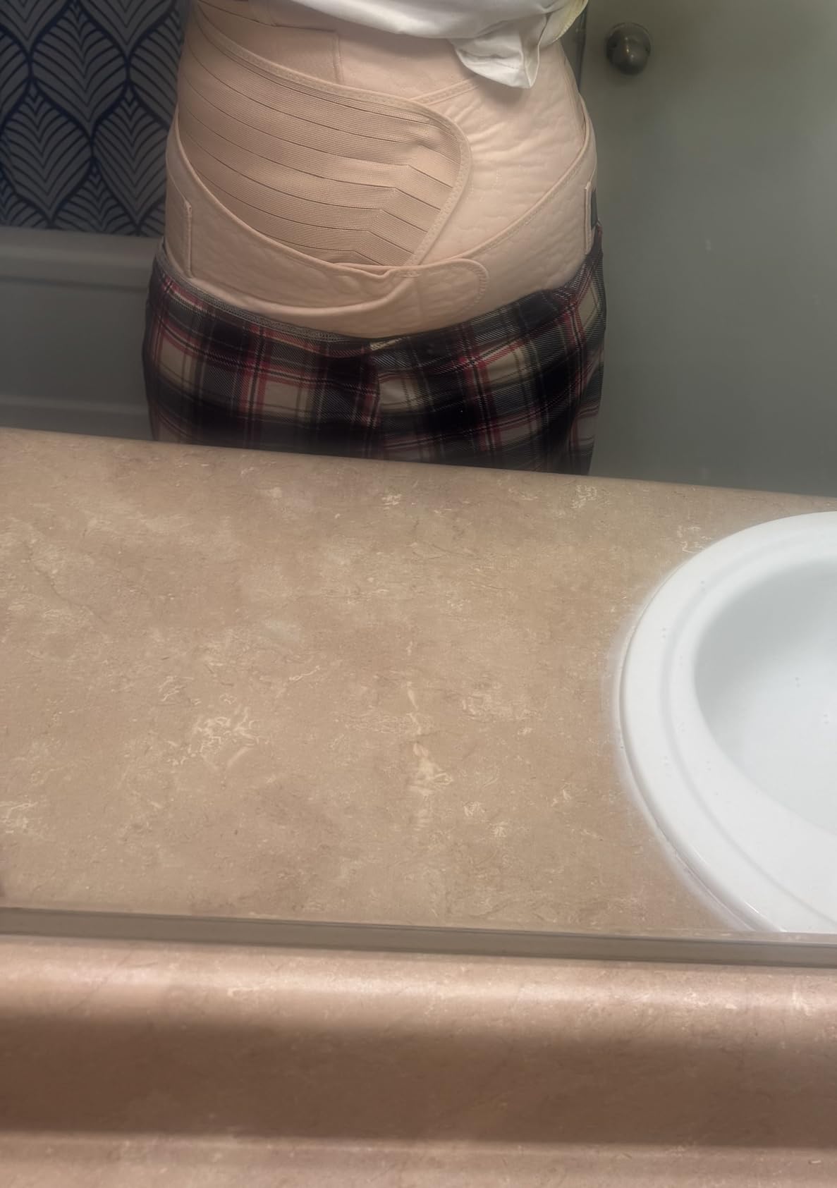ChongErfei 3 in 1 Postpartum Support Customer Review Photo ChongErfei 3 in 1 Postpartum Support - Customer Photo 1 - Postpartum Girdle Review