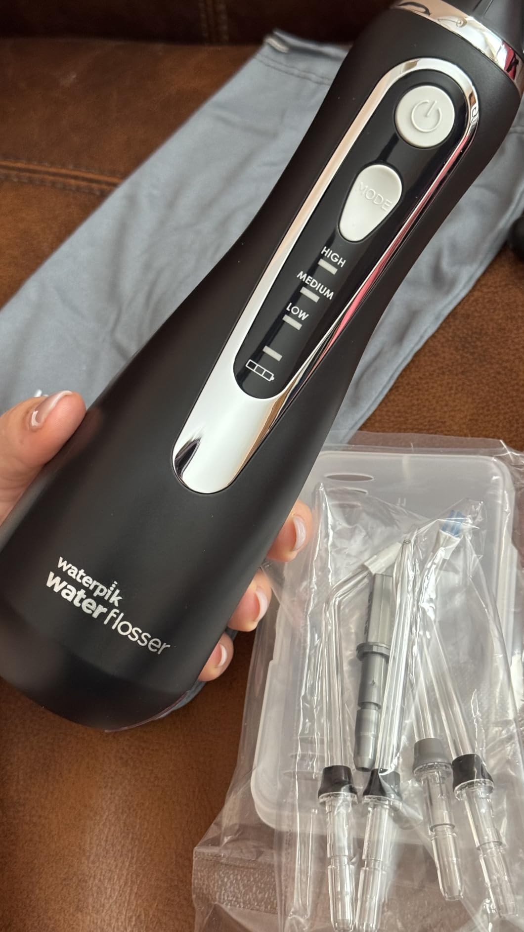 Waterpik Cordless Advanced 2.0 Water Flosser For Teeth, Gums, Braces, Dental Care With Travel Bag and 4 Tips, ADA Accepted, Rechargeable, Portable, and Waterproof, White WP-580, Packaging May Vary Customer Review Waterpik Cordless Advanced 2.0 Water Flosser For Teeth, Gums, Braces, Dental Care With Travel Bag and 4 Tips, ADA Accepted, Rechargeable, Portable, and Waterproof, White WP-580, Packaging May Vary - Customer Photo 2
