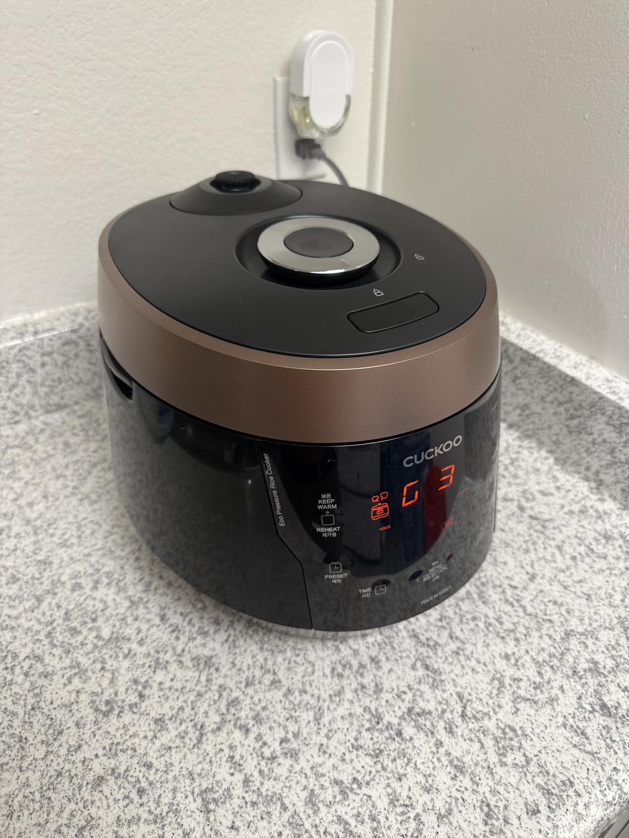 CUCKOO CRP-P0609S 6-Cup (Uncooked) / 12-Cup (Cooked) High Pressure Rice Cooker & Warmer with Nonstick Inner Pot, 12 Menu Options, Fuzzy Logic Tech, 3 Voice Guide, Auto Clean (Black/Copper) Customer Review CUCKOO CRP-P0609S 6-Cup (Uncooked) / 12-Cup (Cooked) High Pressure Rice Cooker & Warmer with Nonstick Inner Pot, 12 Menu Options, Fuzzy Logic Tech, 3 Voice Guide, Auto Clean (Black/Copper) - Customer Photo 1