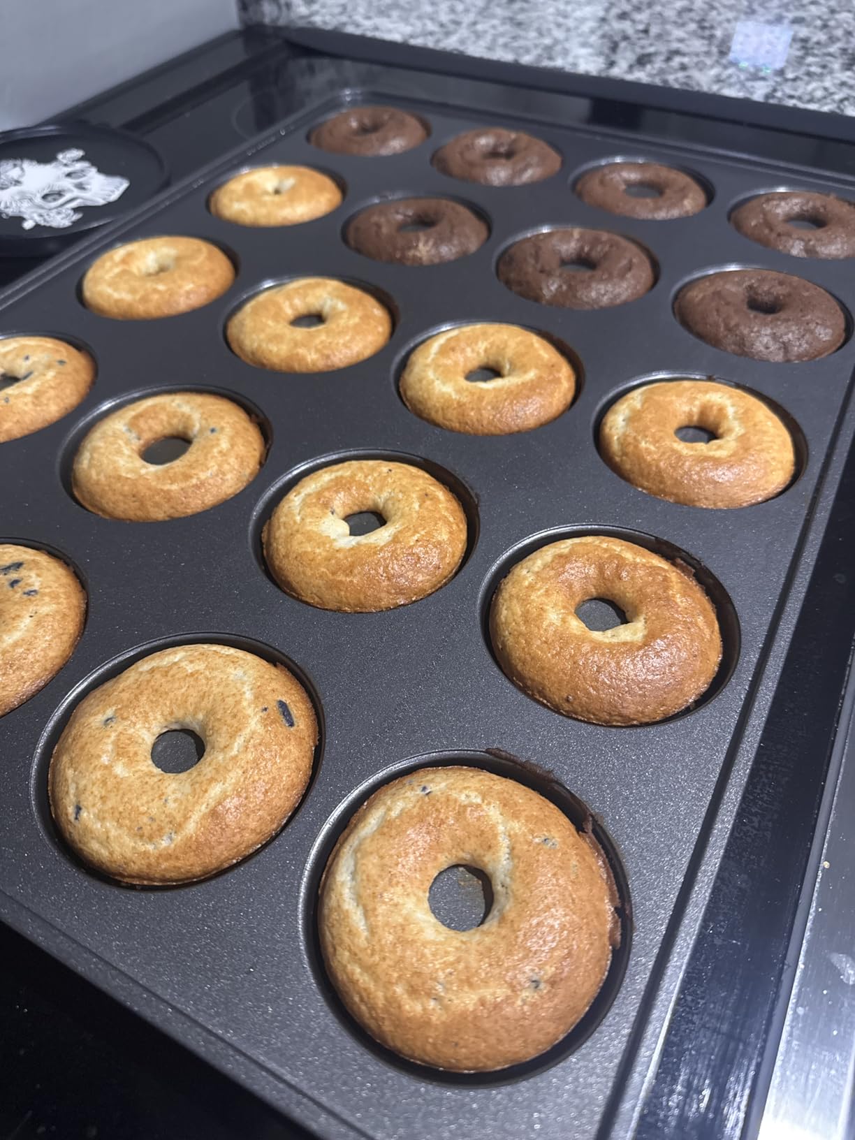 Wilton Perfect Results Non-Stick Donut Pan, 20-Cavity Donut Baking Pan, Steel - Customer Photo 1