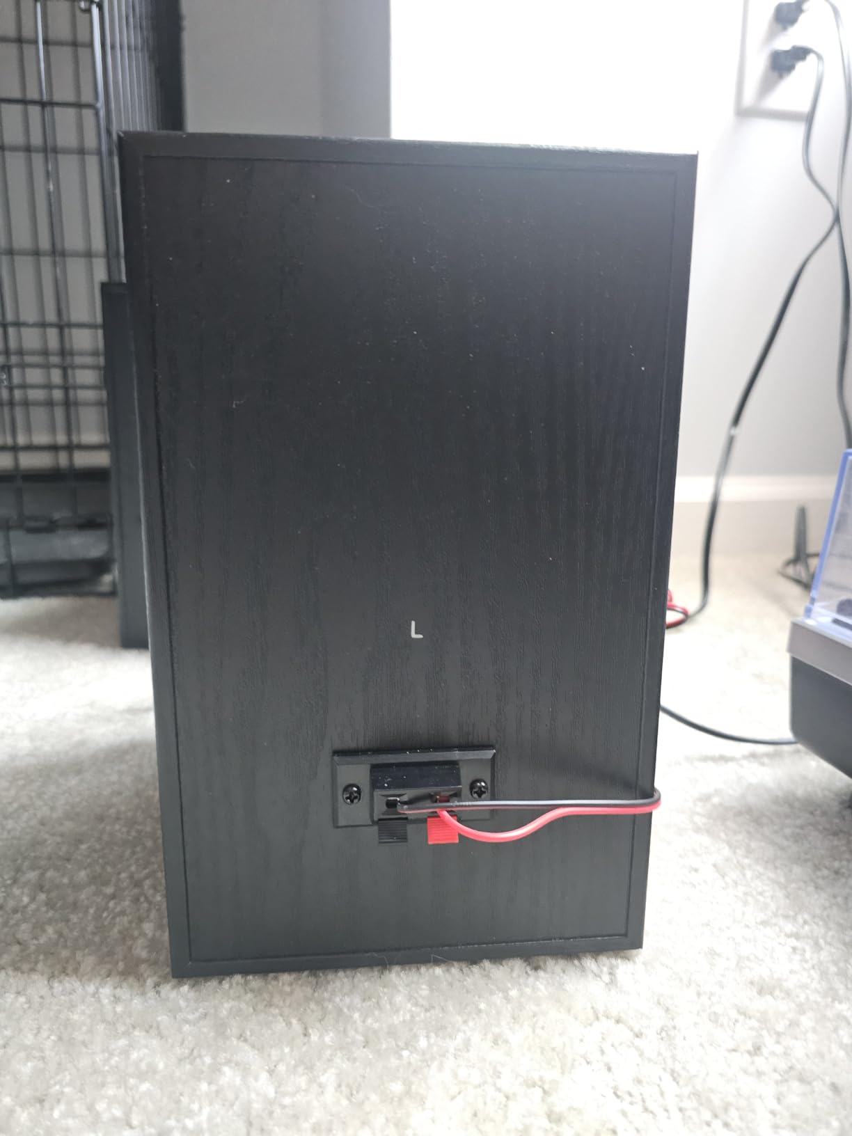 Best Bookshelf Speakers Under $300 in 2025: Expert Reviews 25 B01LXDZ8WB Customer Photo 3