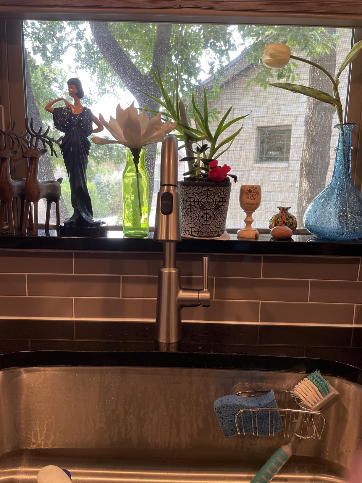 Moen Riley Spot Resist Stainless One-Handle Modern Pulldown Kitchen Faucet Featuring Power Clean and Reflex Docking System for the Spray Head, 7402SRS Customer Review Moen Riley Spot Resist Stainless One-Handle Modern Pulldown Kitchen Faucet Featuring Power Clean and Reflex Docking System for the Spray Head, 7402SRS - Customer Photo 1